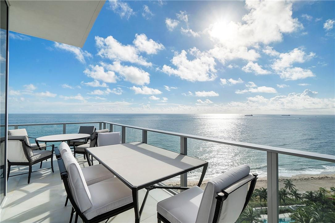 AUBERGE BEACH - Residential