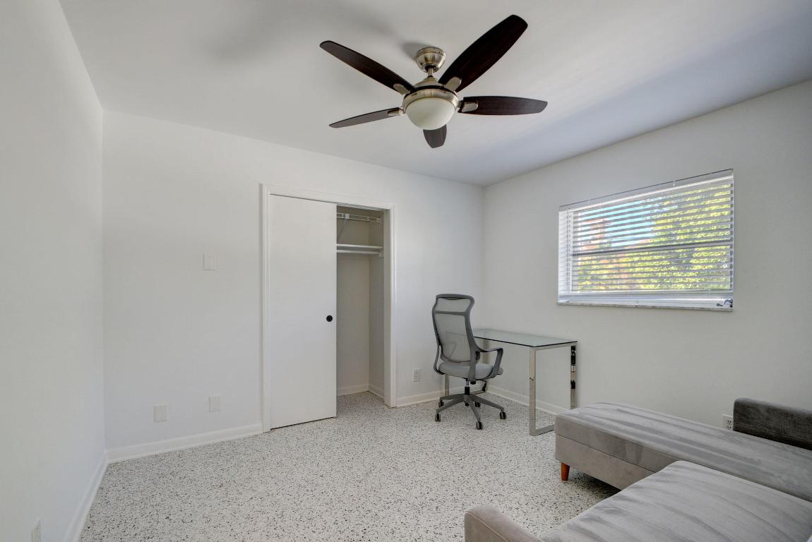 PALM BEACH ISLES 1 - Residential