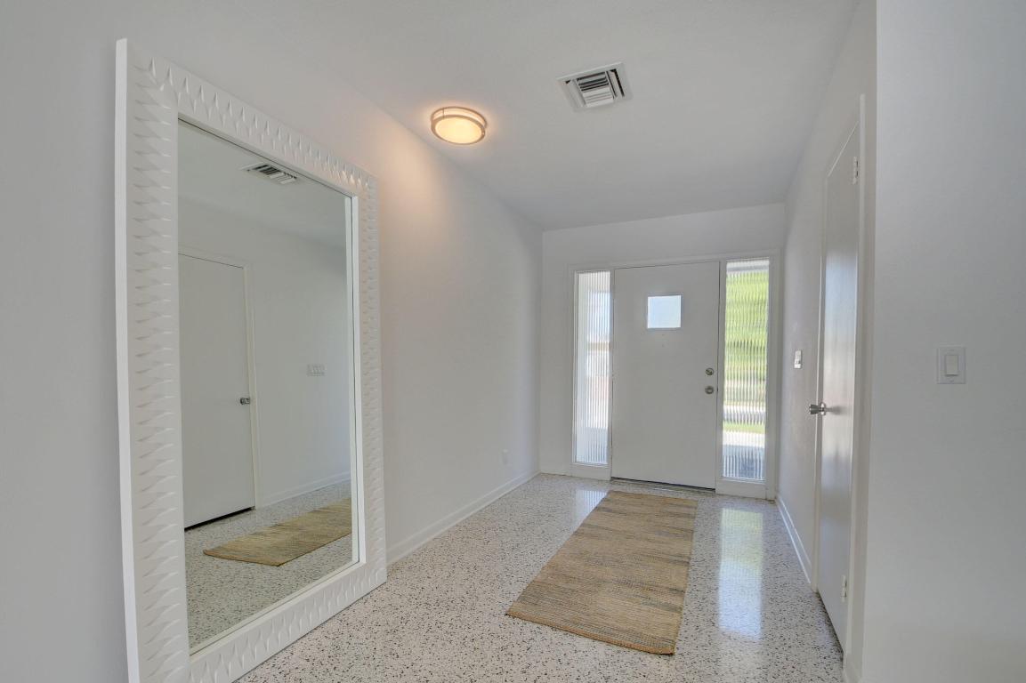 PALM BEACH ISLES 1 - Residential