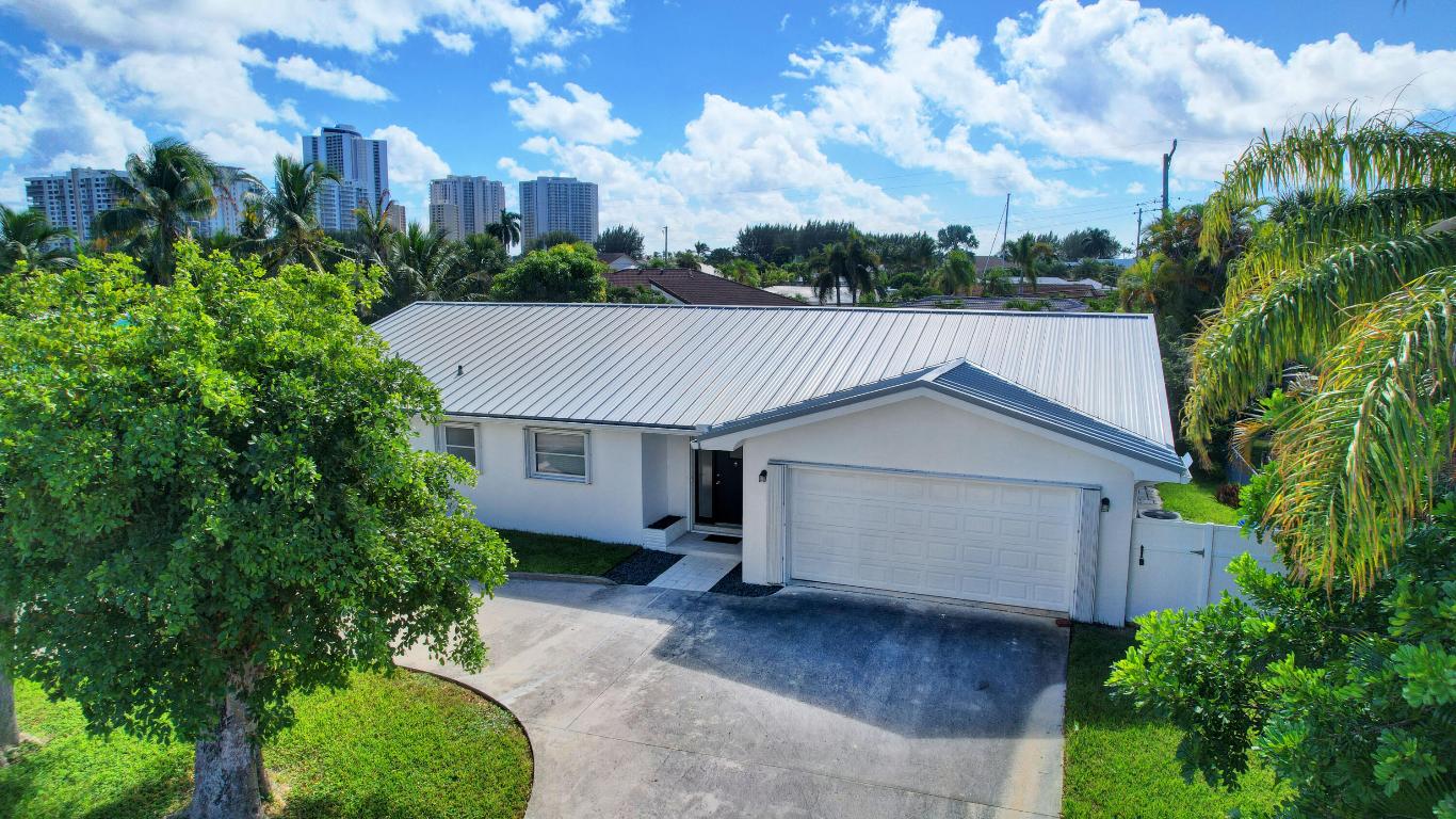 PALM BEACH ISLES 1 - Residential