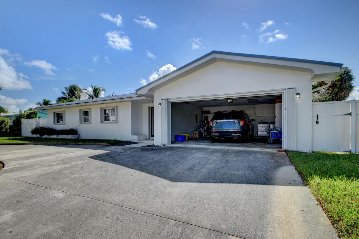 PALM BEACH ISLES 1 - Residential