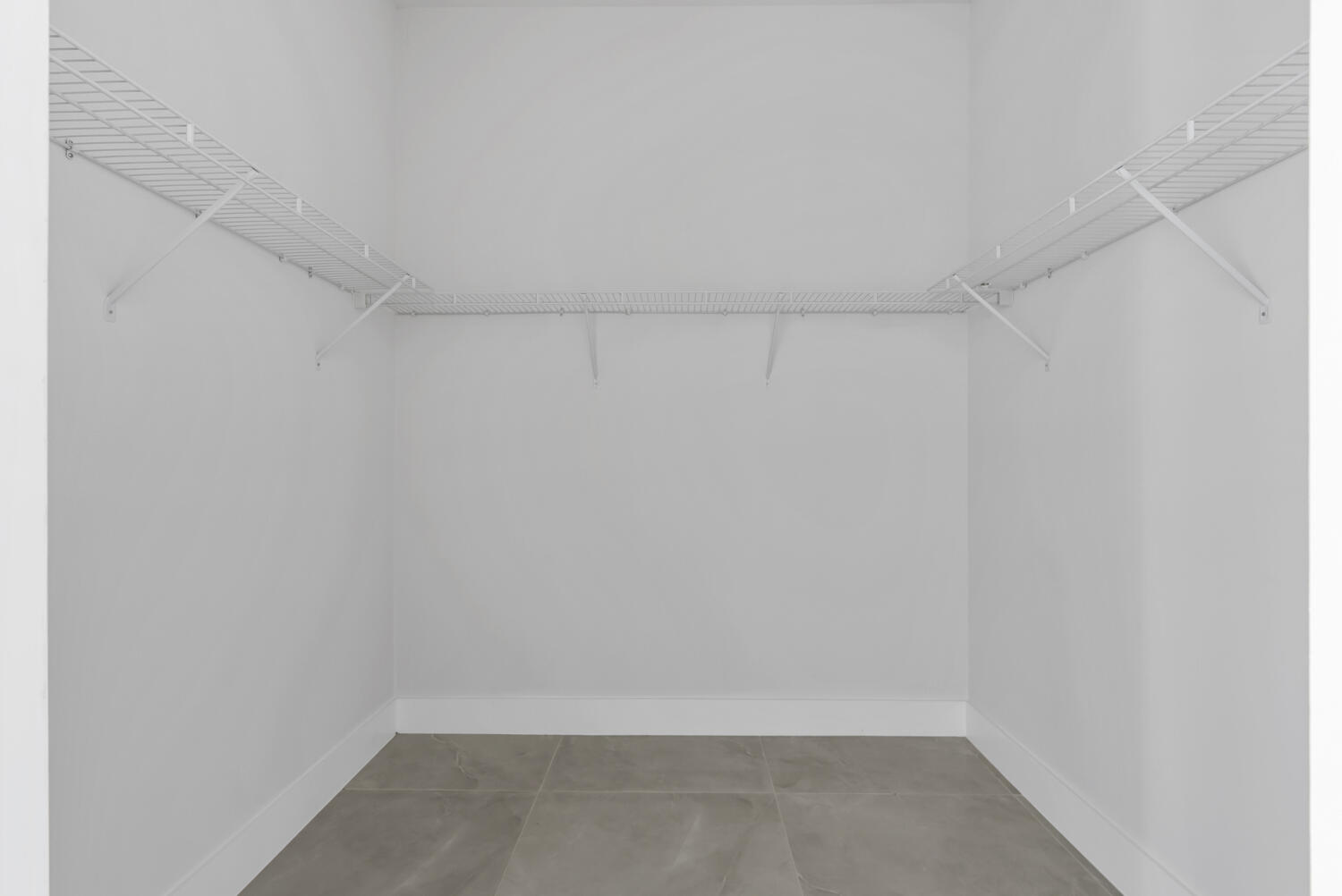 GOLDEN GATE EST UNIT 24 - Residential