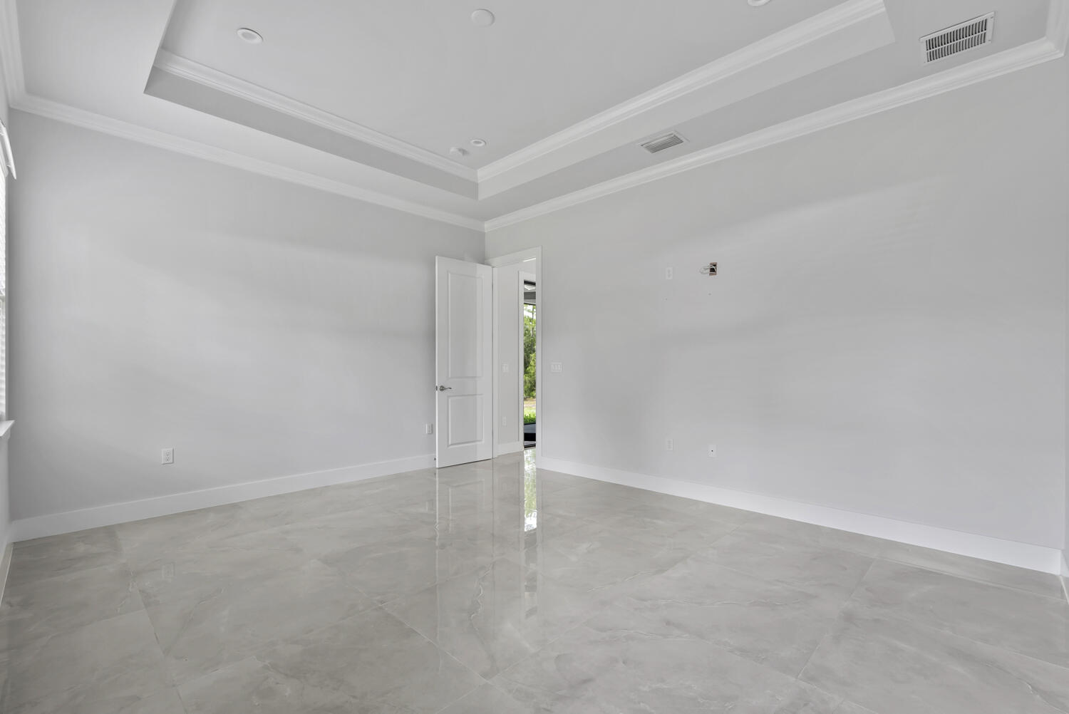 GOLDEN GATE EST UNIT 24 - Residential
