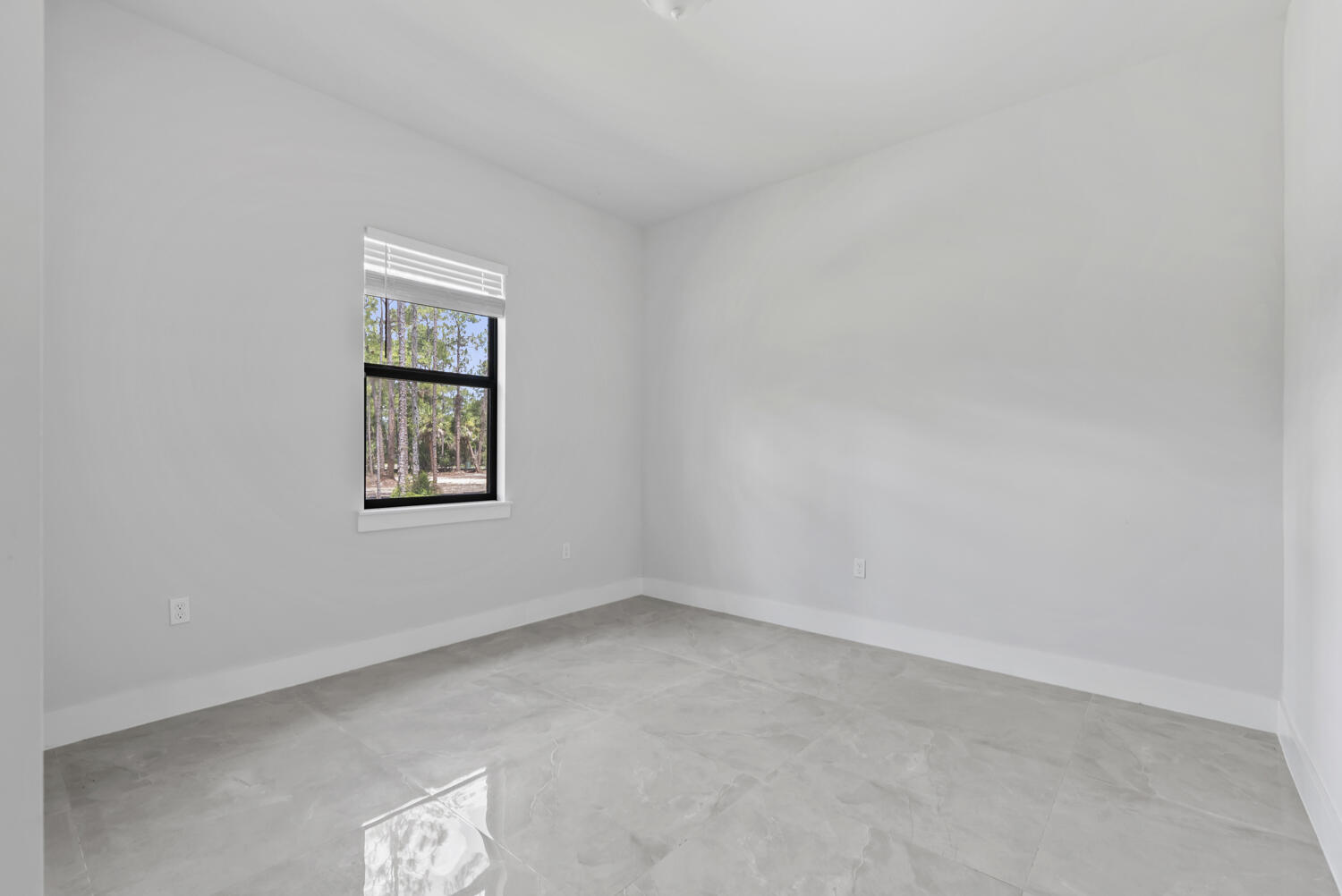 GOLDEN GATE EST UNIT 24 - Residential