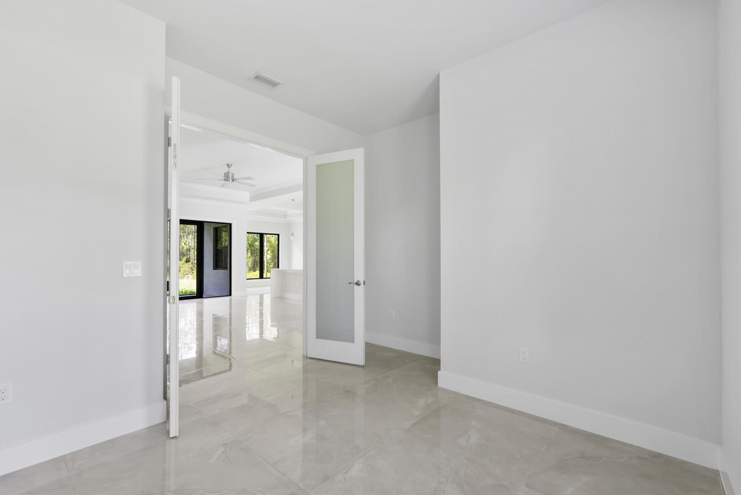 GOLDEN GATE EST UNIT 24 - Residential