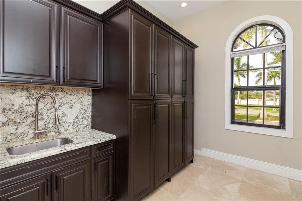 Sunshine Ranches - Residential