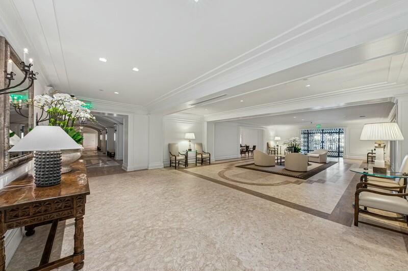 PALM BEACH BILTMORE COND DECL FILED 7-9-80 - Residential