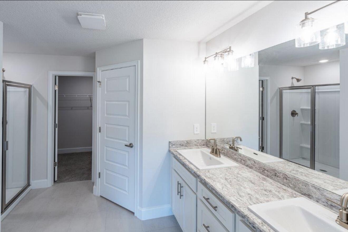 LAKEWOOD PARK UNIT 7 - Residential