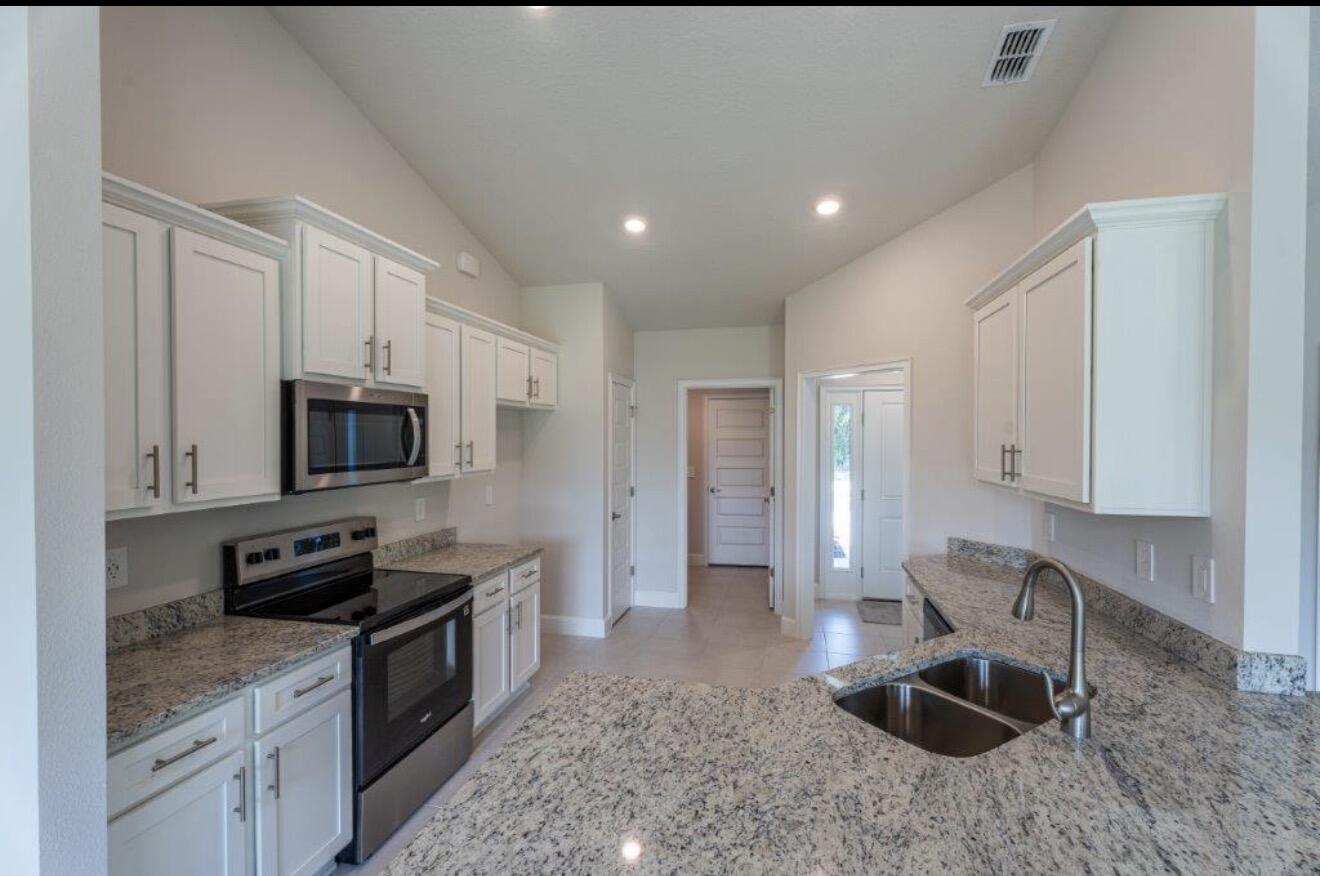 LAKEWOOD PARK UNIT 7 - Residential