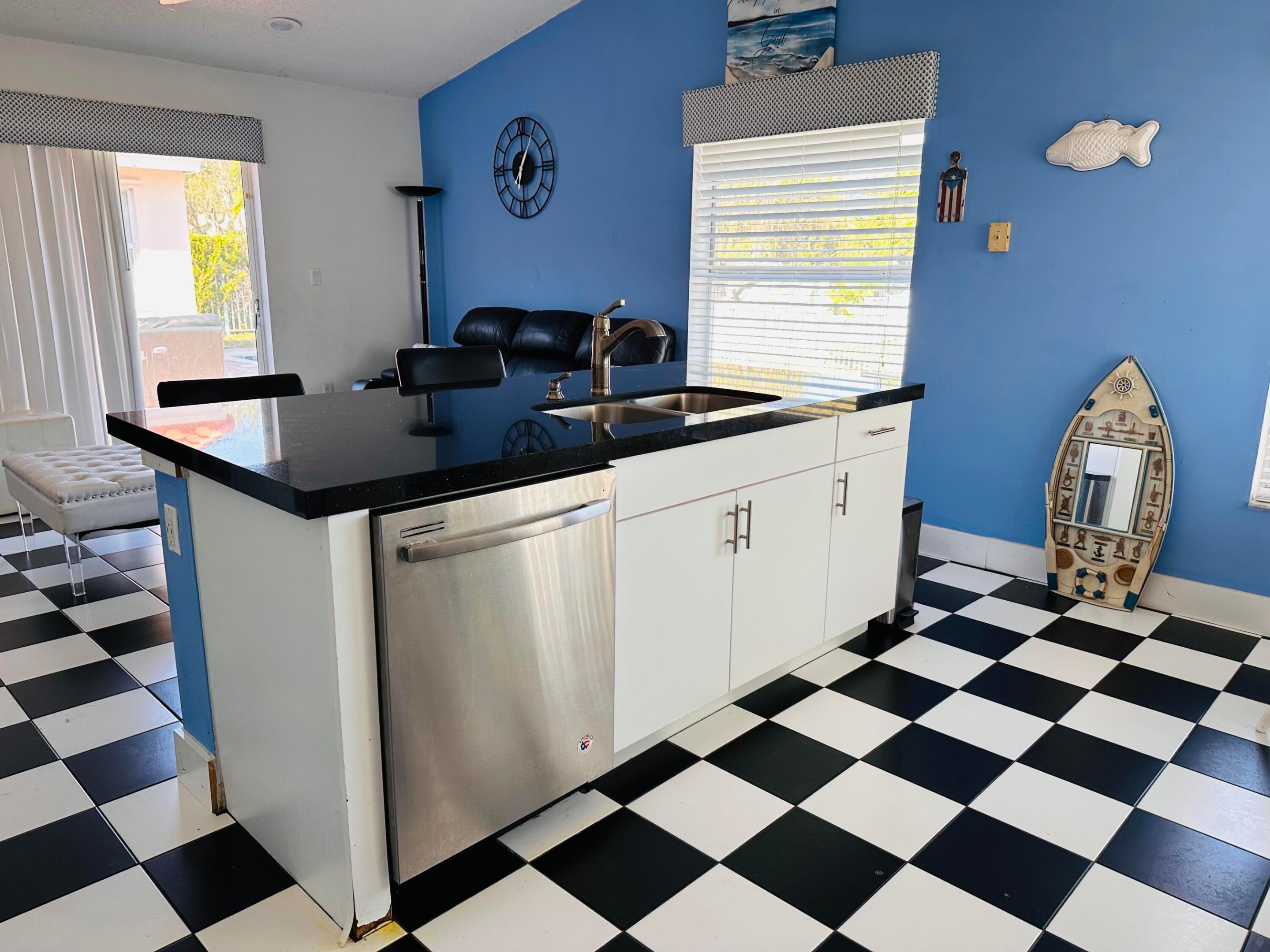 FLAMINGO ESTATES - Residential