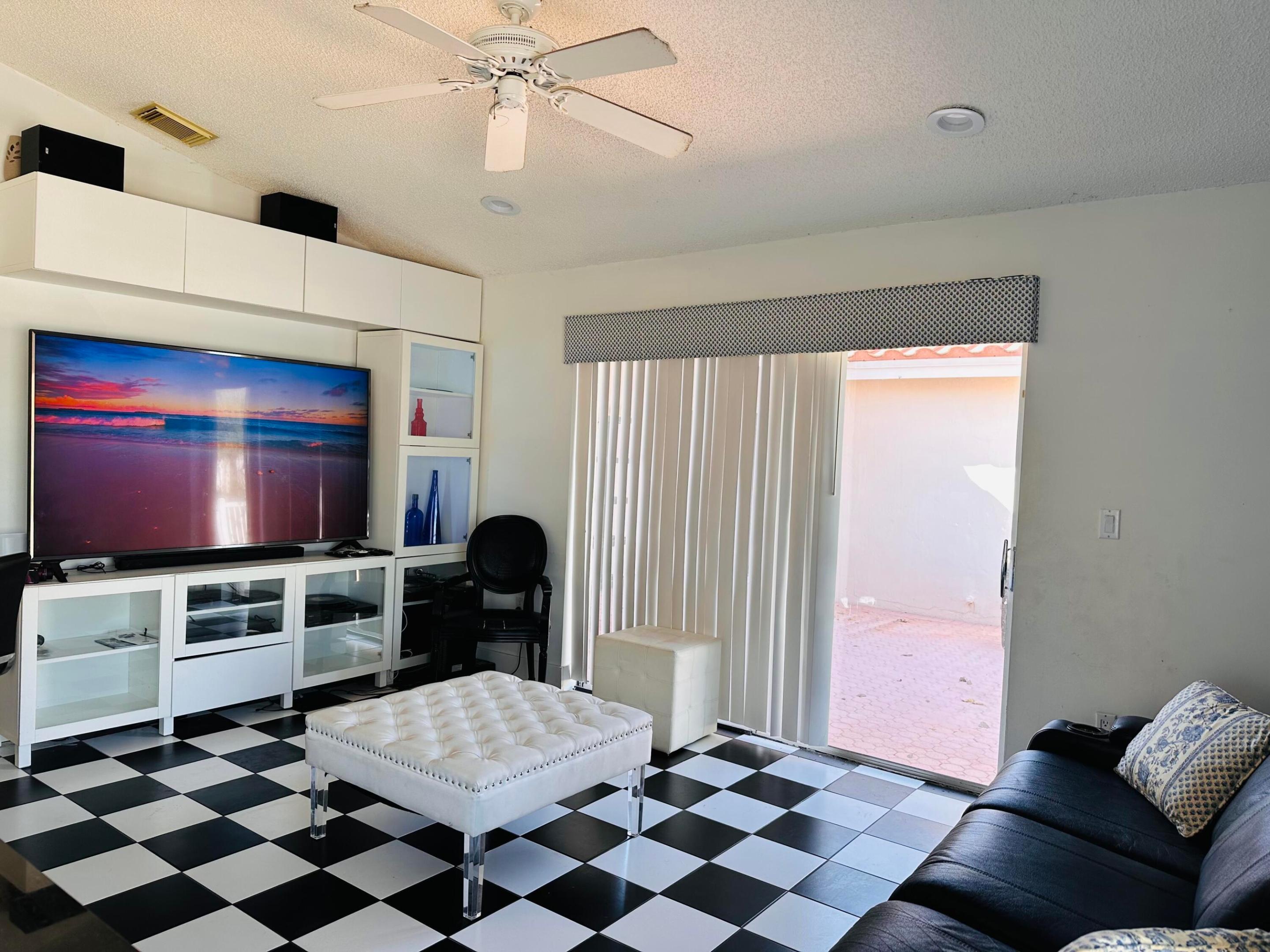 FLAMINGO ESTATES - Residential