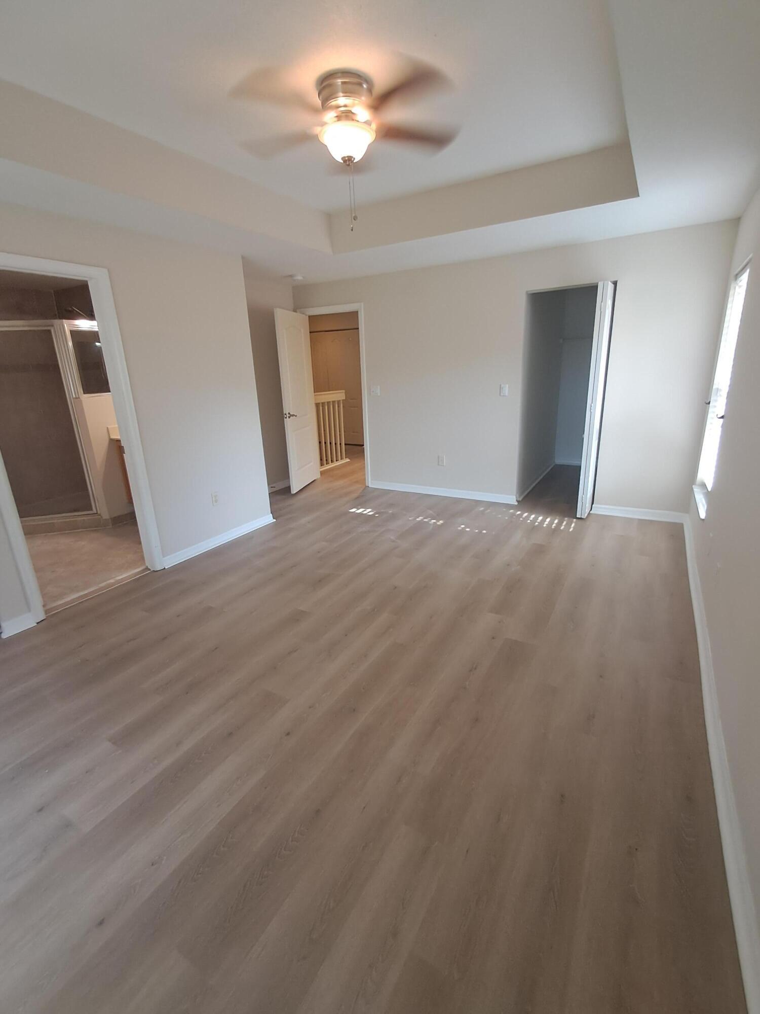 SEMINOLE EST AND TOWNHOMES - Residential