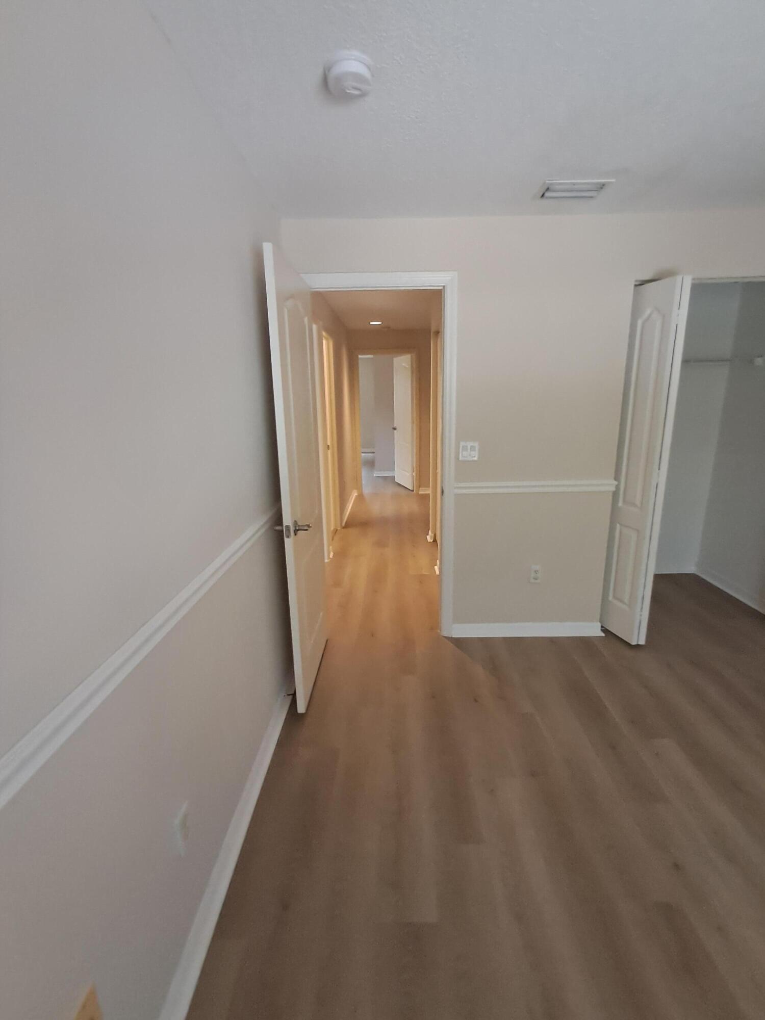 SEMINOLE EST AND TOWNHOMES - Residential