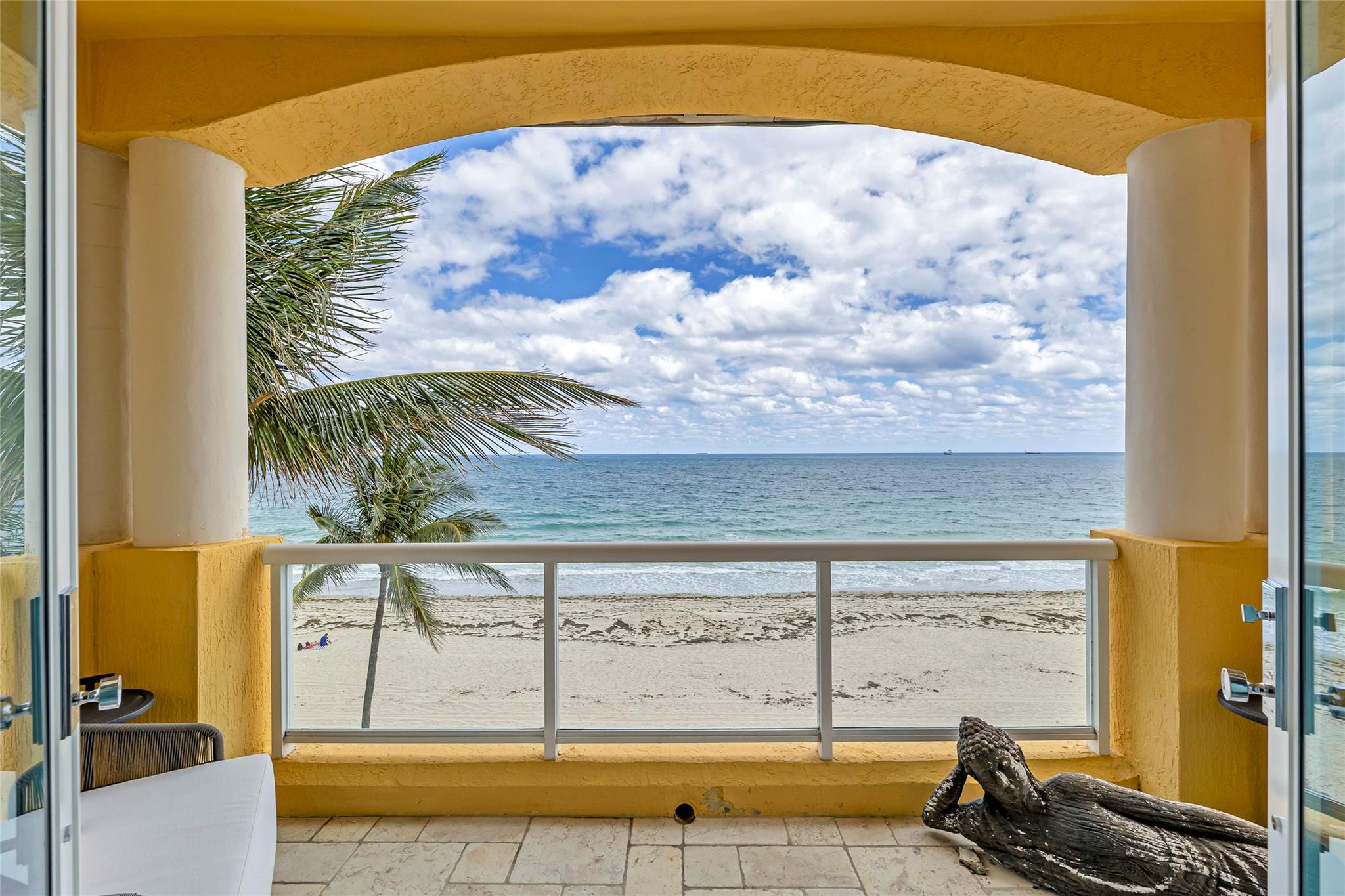 The Palms Townhouse Condo - Residential
