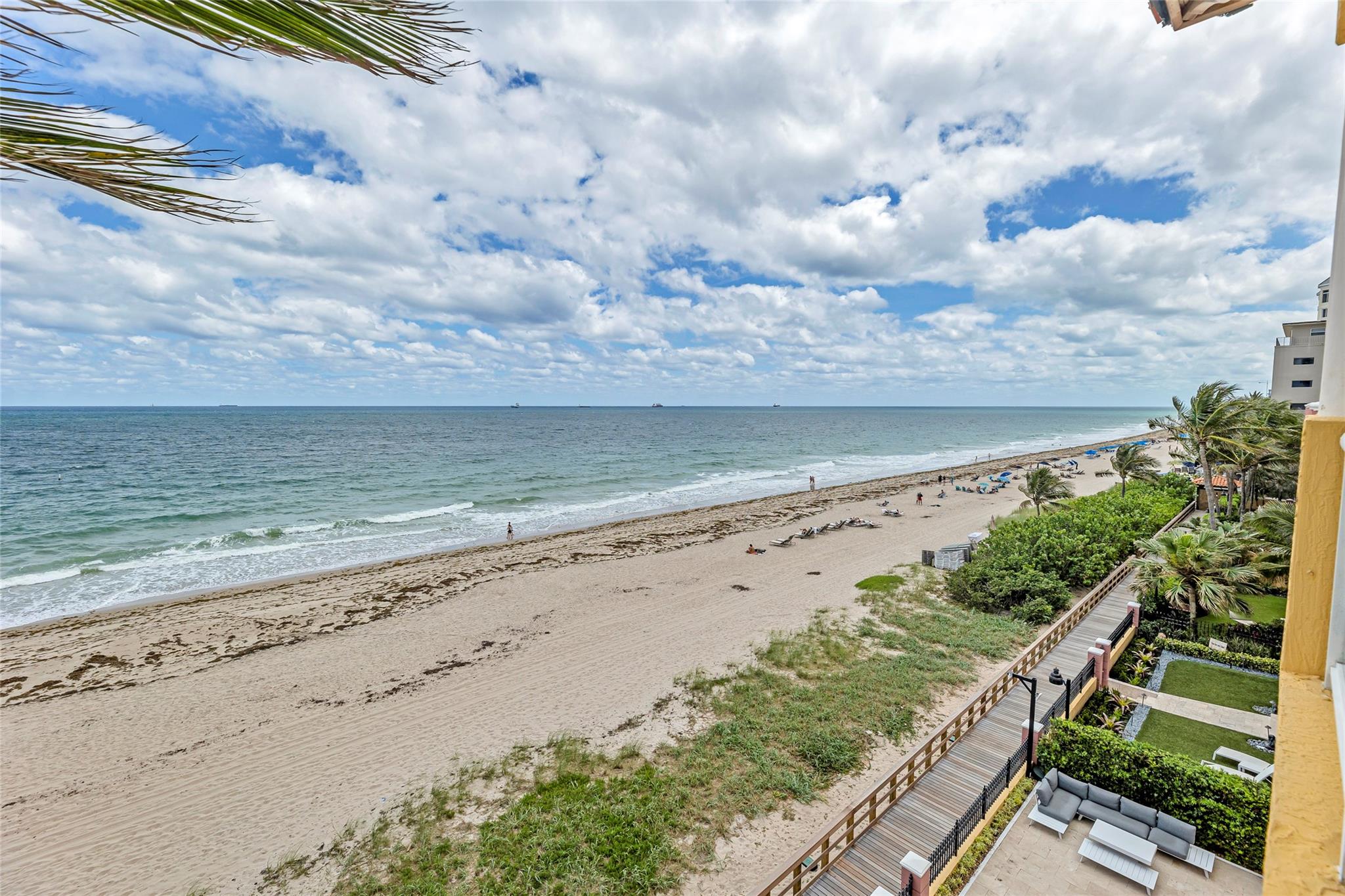The Palms Townhouse Condo - Residential