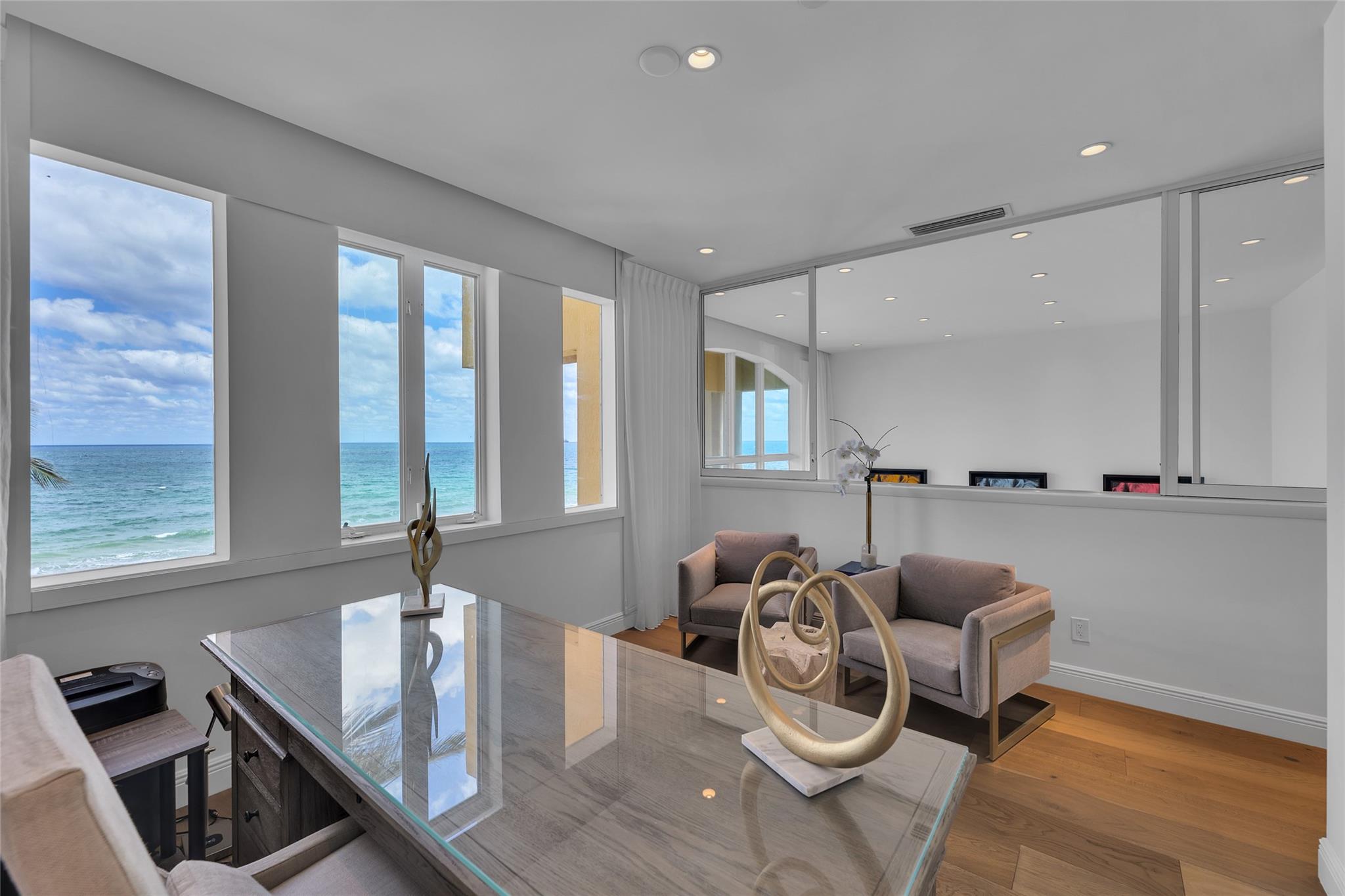 The Palms Townhouse Condo - Residential