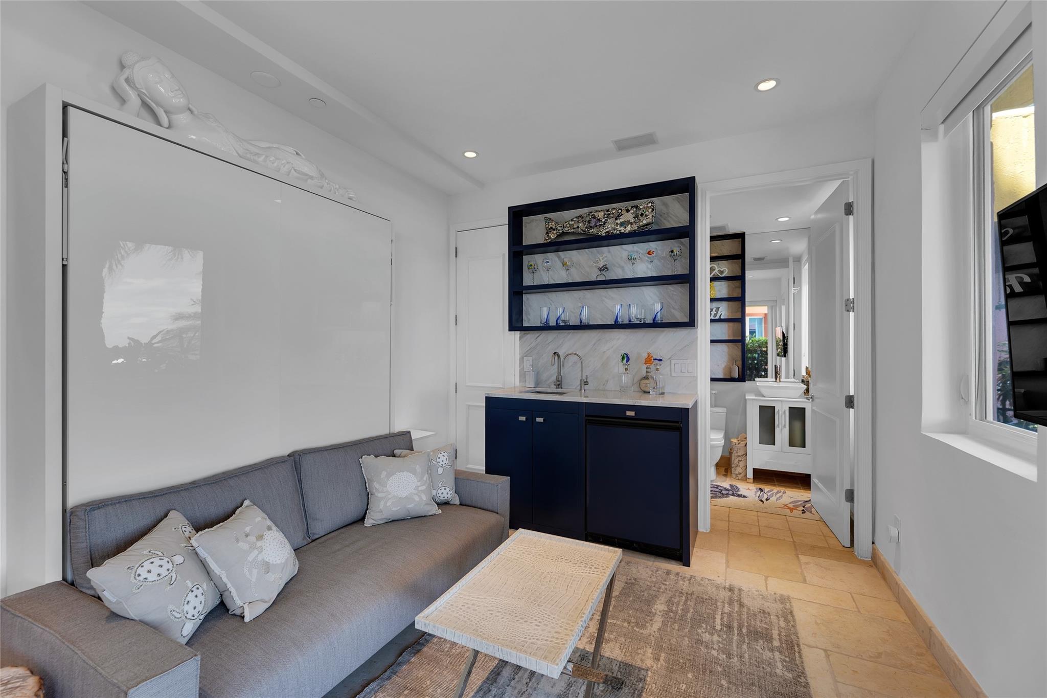 The Palms Townhouse Condo - Residential