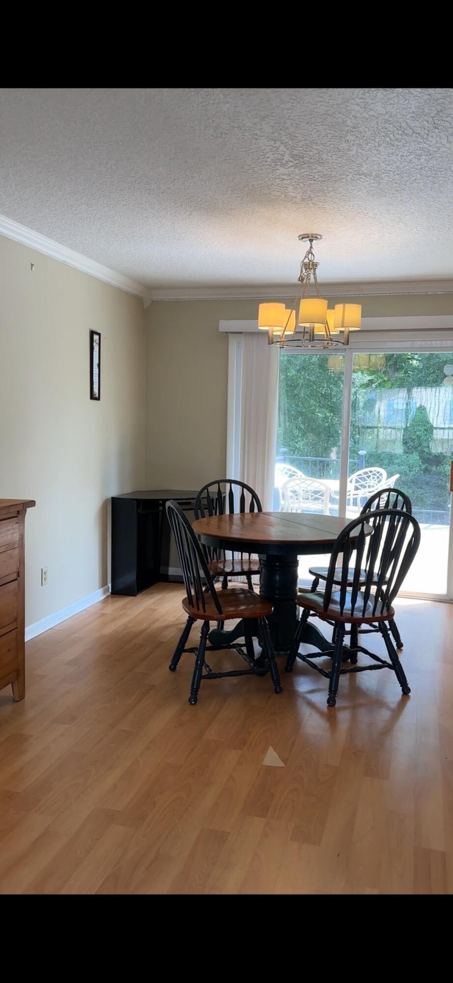FOX RUN - Residential Lease