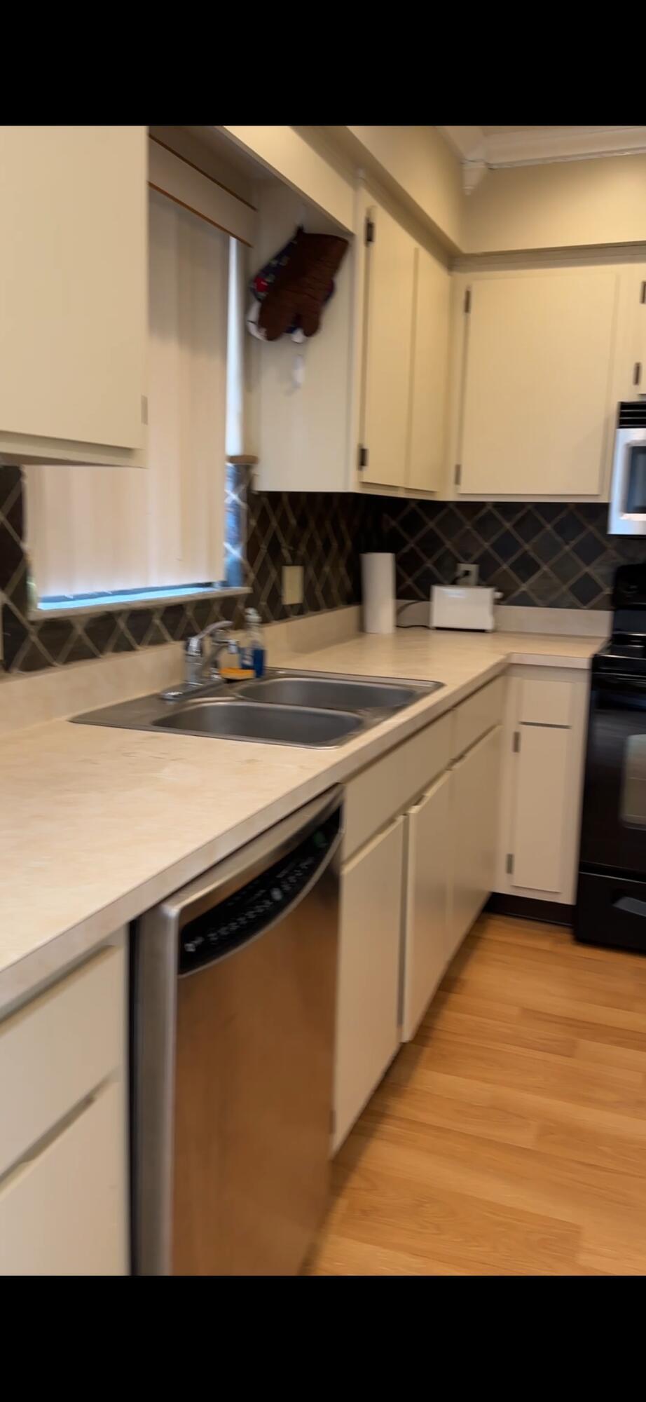 FOX RUN - Residential Lease