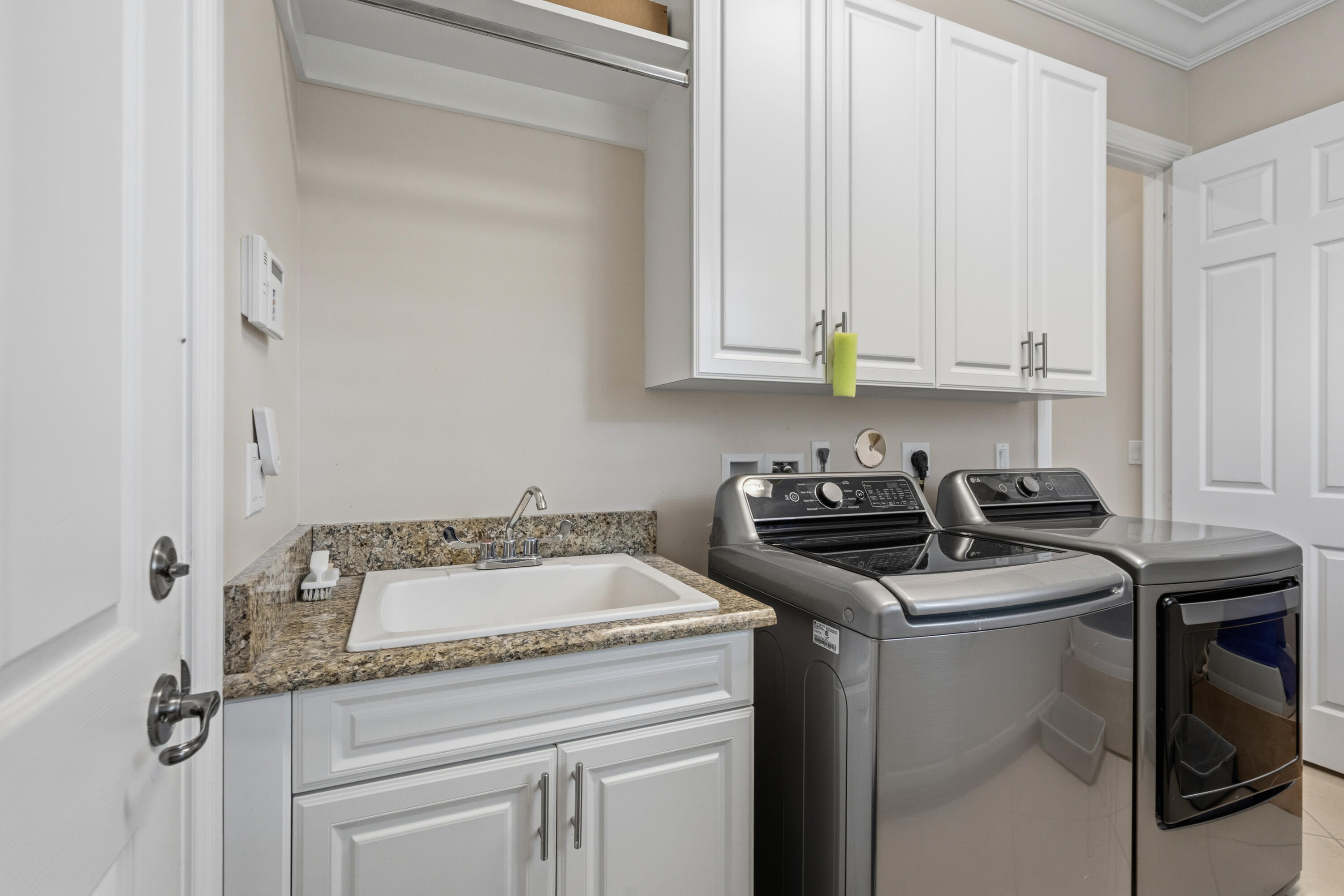 BAYHILL ESTATES - Residential