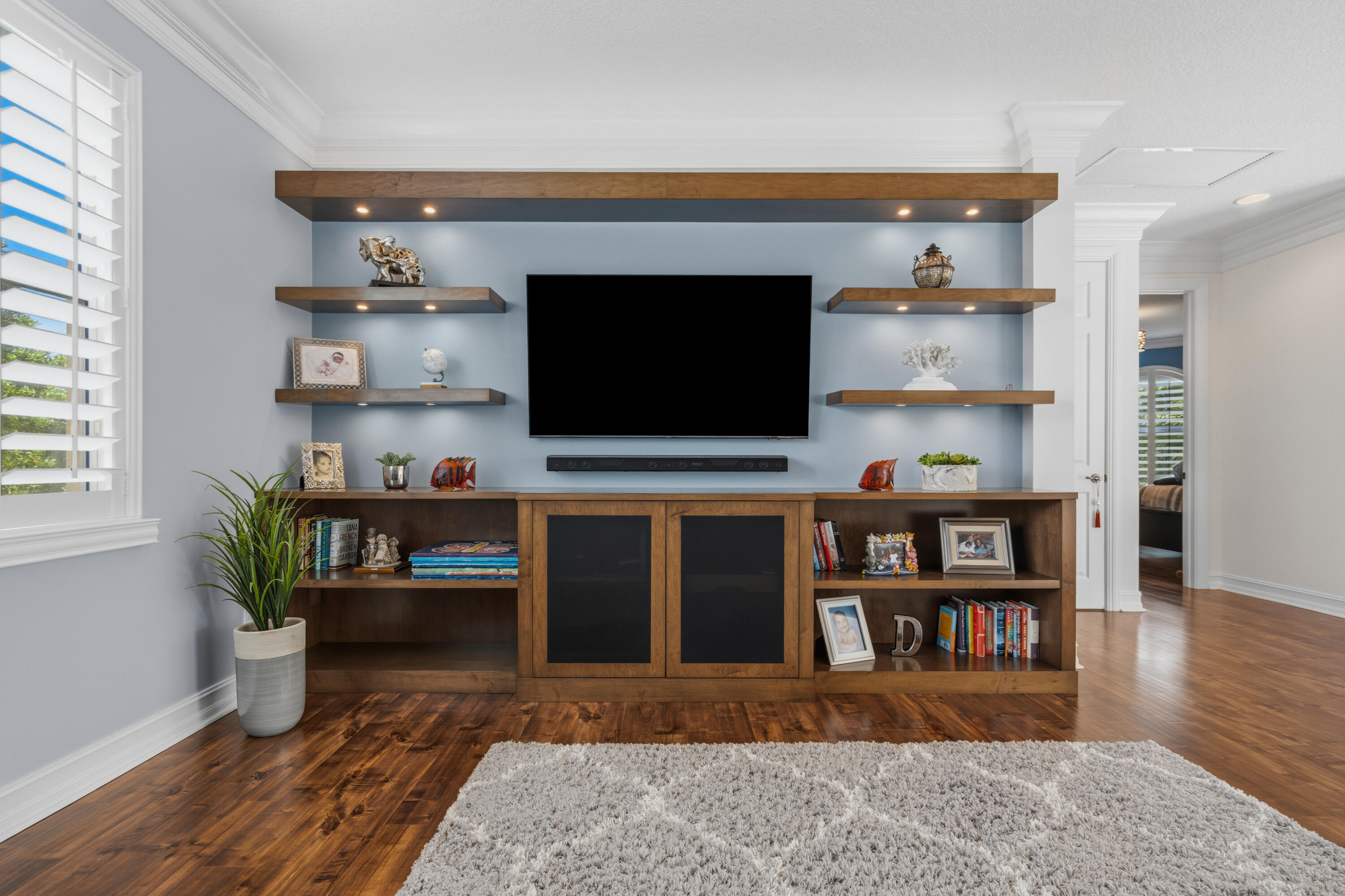 BAYHILL ESTATES - Residential