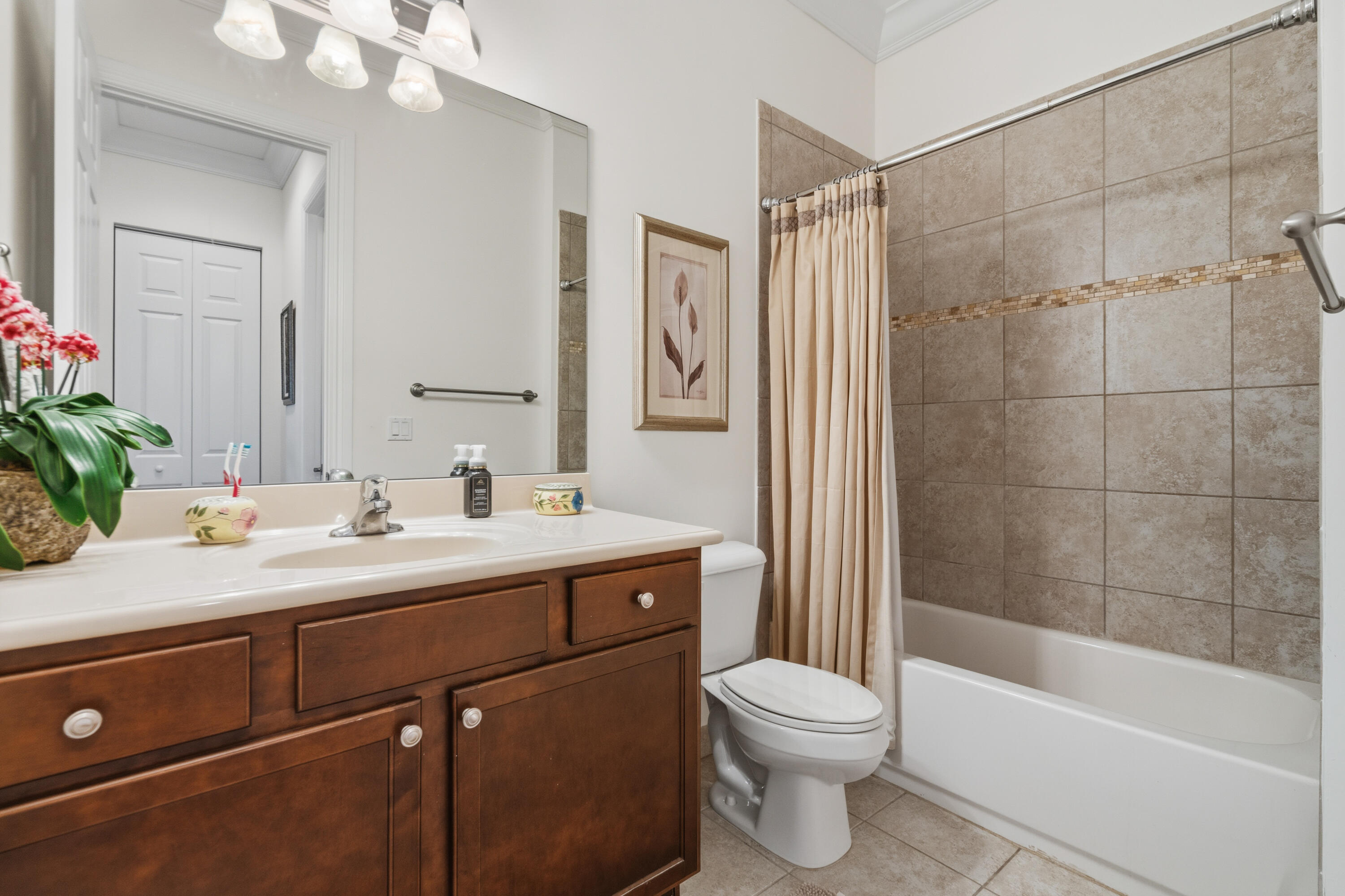BAYHILL ESTATES - Residential