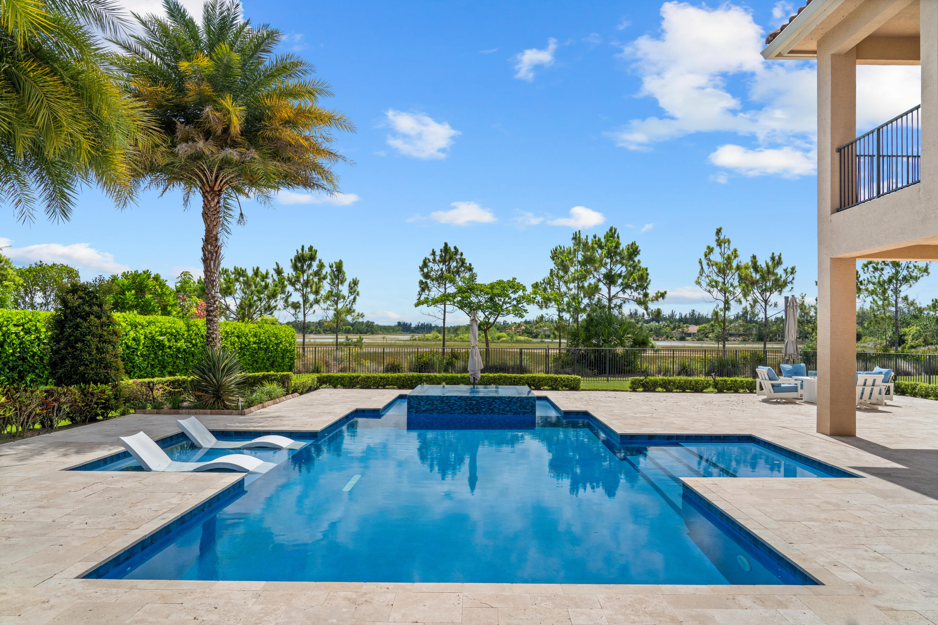 BAYHILL ESTATES - Residential