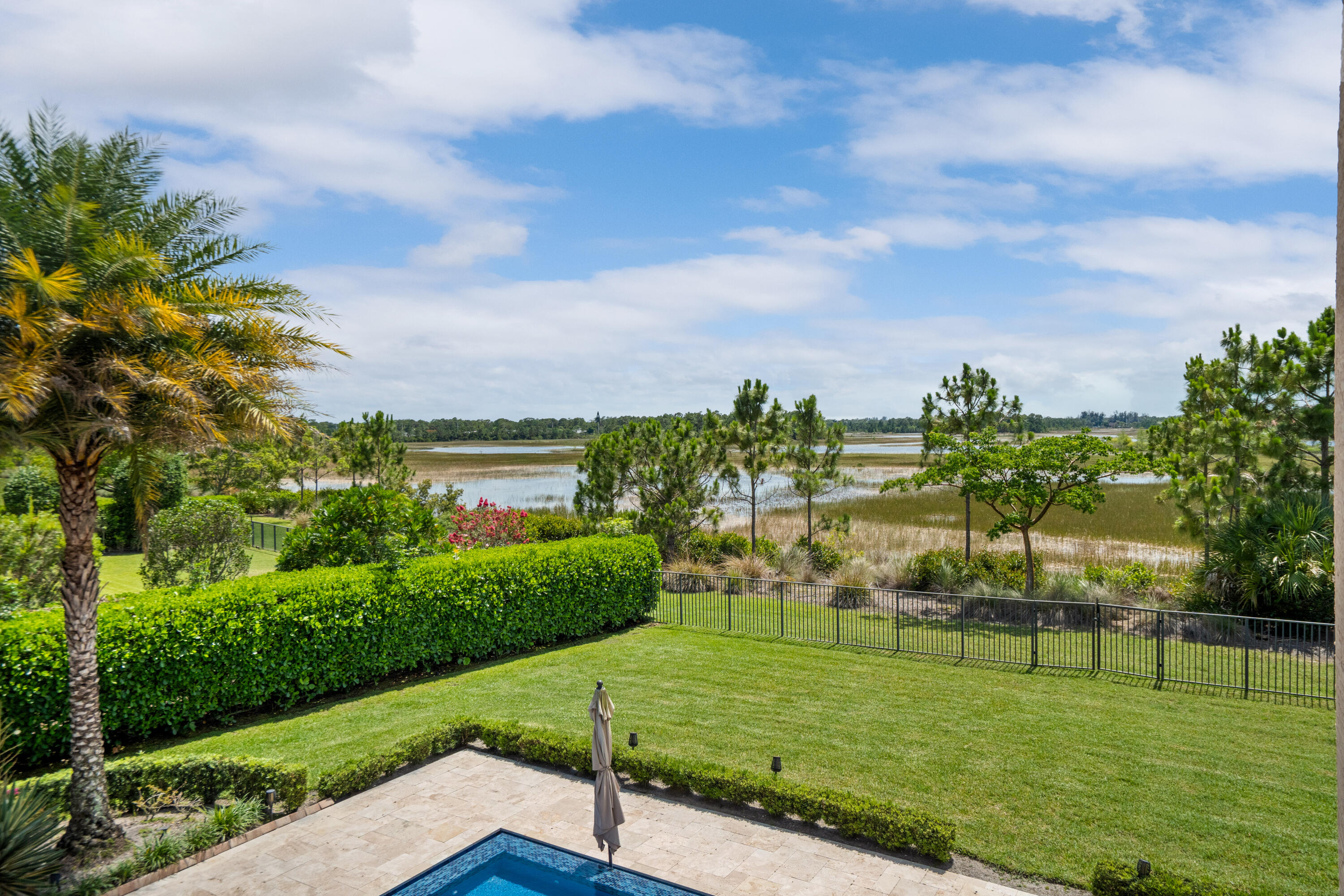 BAYHILL ESTATES - Residential