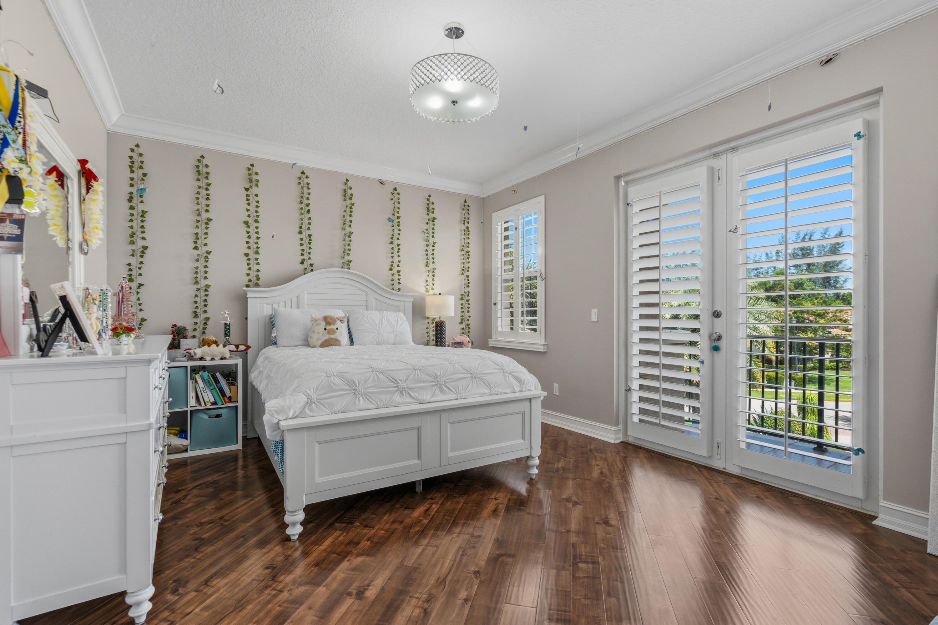 BAYHILL ESTATES - Residential