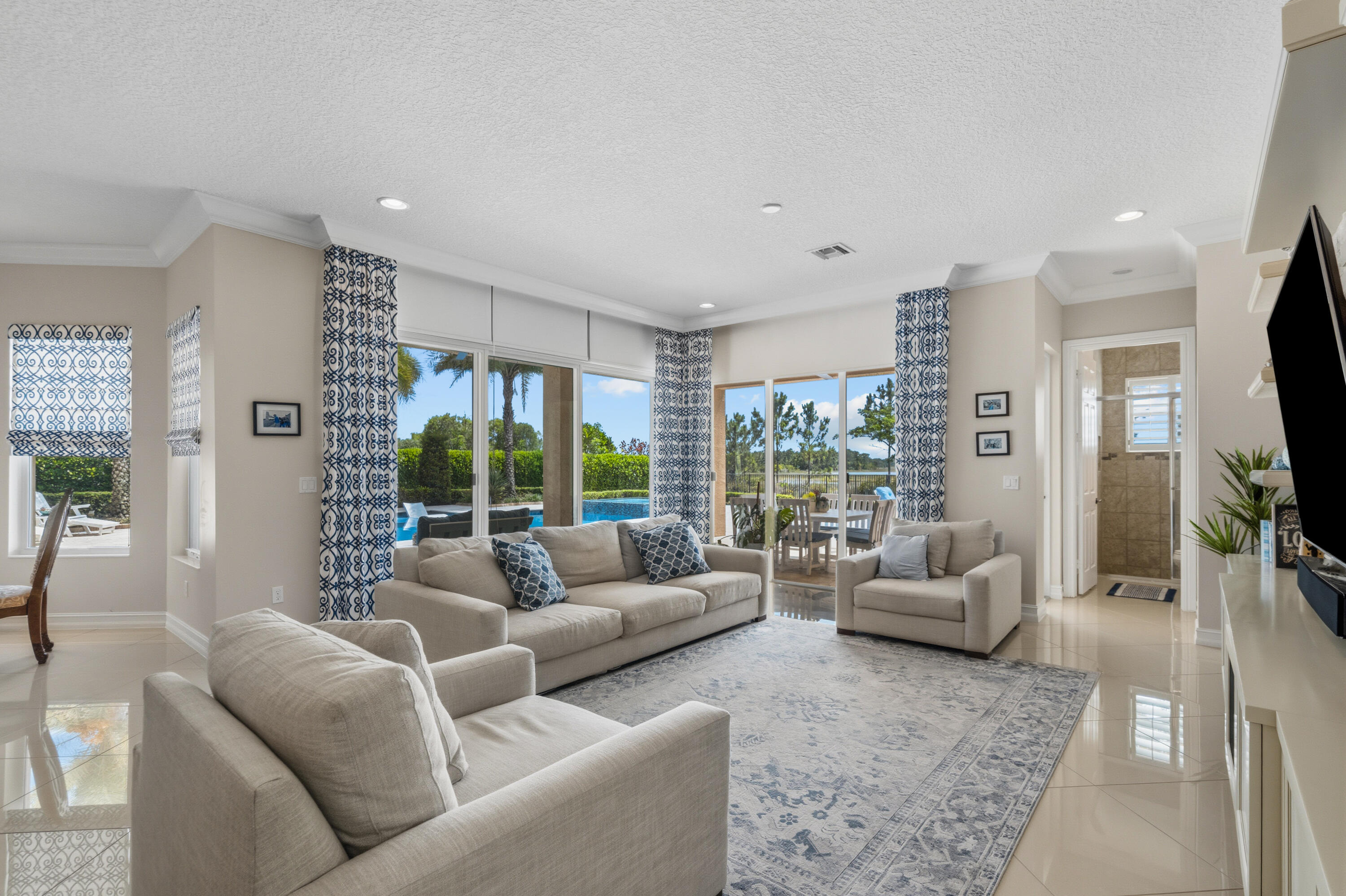 BAYHILL ESTATES - Residential