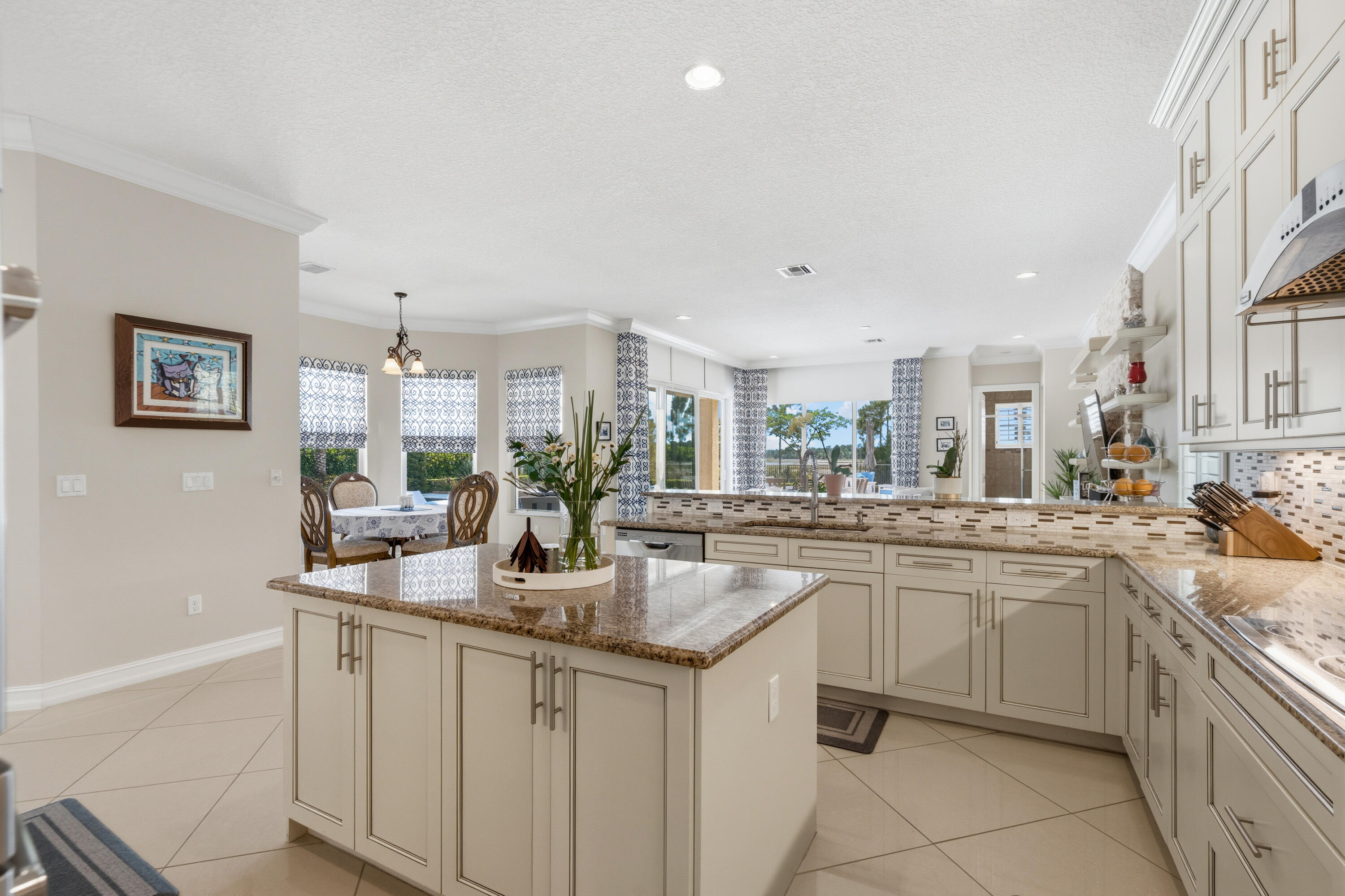 BAYHILL ESTATES - Residential