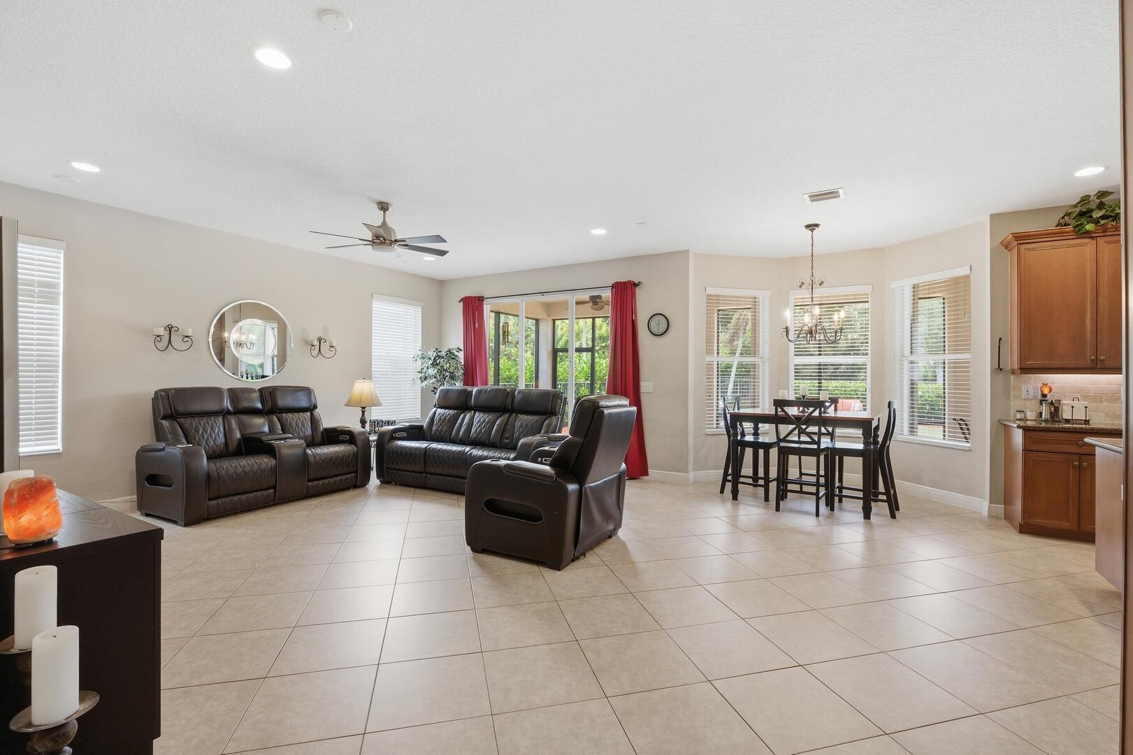CANYON LAKES - Residential