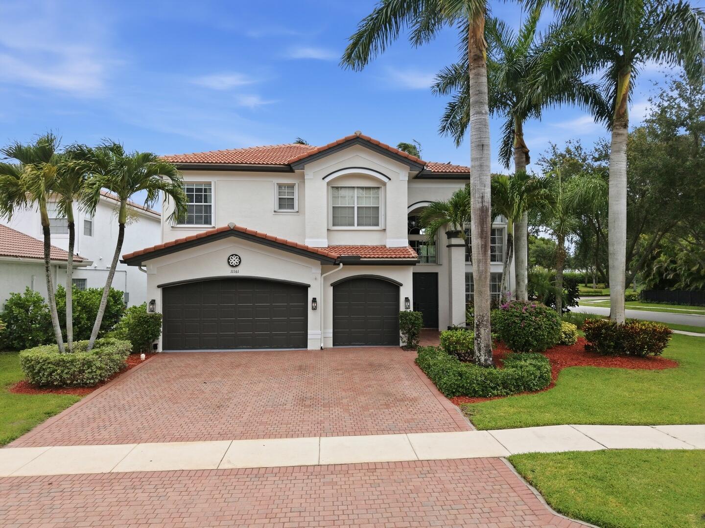 CANYON LAKES - Residential