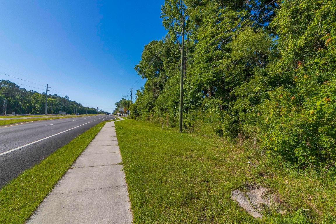 Mixed use parcel, Build Storagae Facilites, Fast food restaurant, Carwash it a mixed use lot Please confirm zoning.  Possible Seller Financing