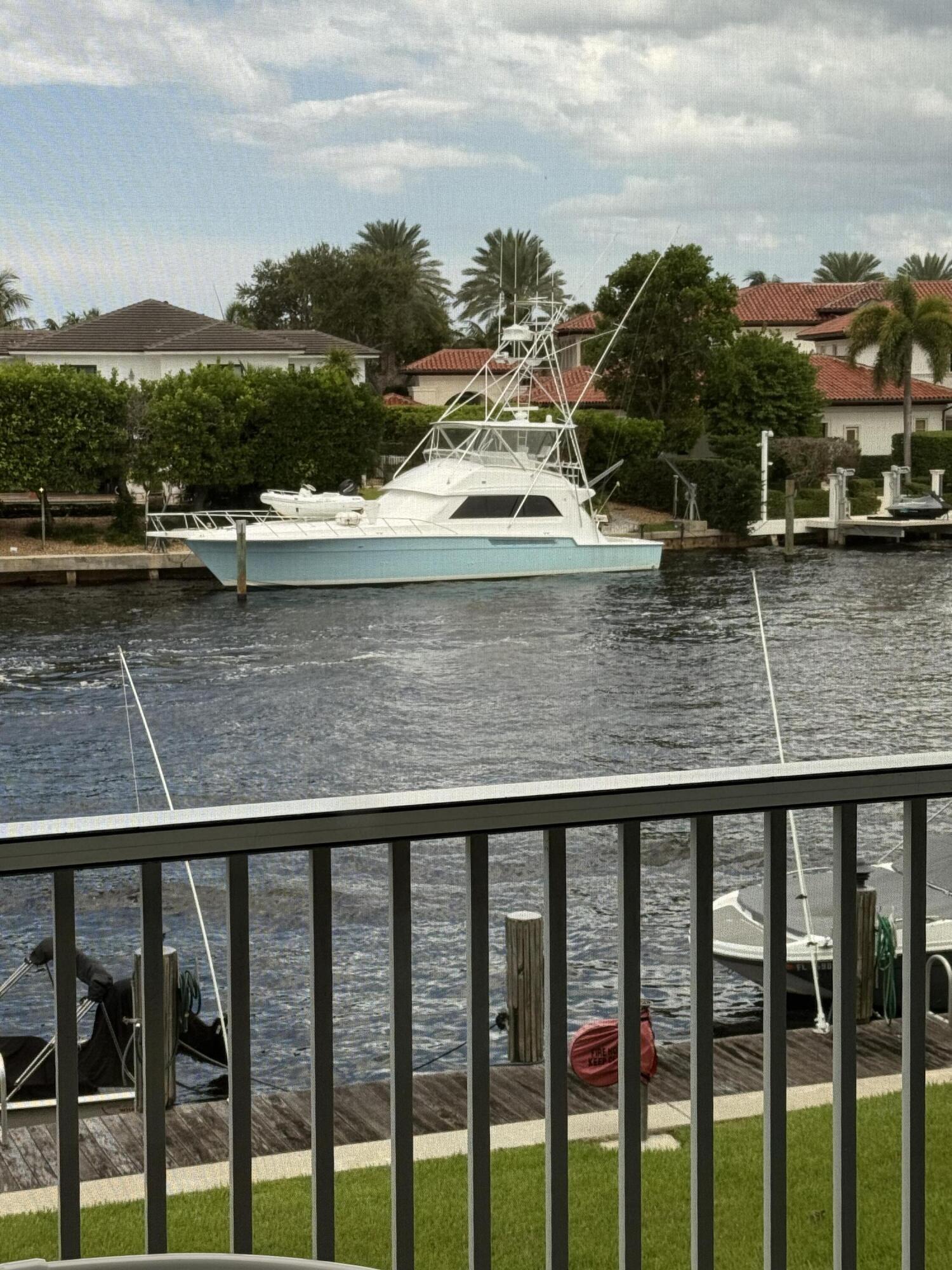 RIVER HOUSE TOWERS CONDO - Residential Lease