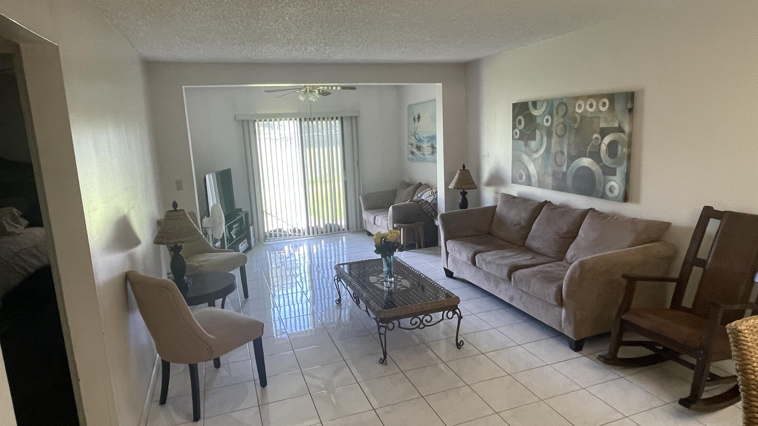 ROYALE GARDENS CONDO - Residential