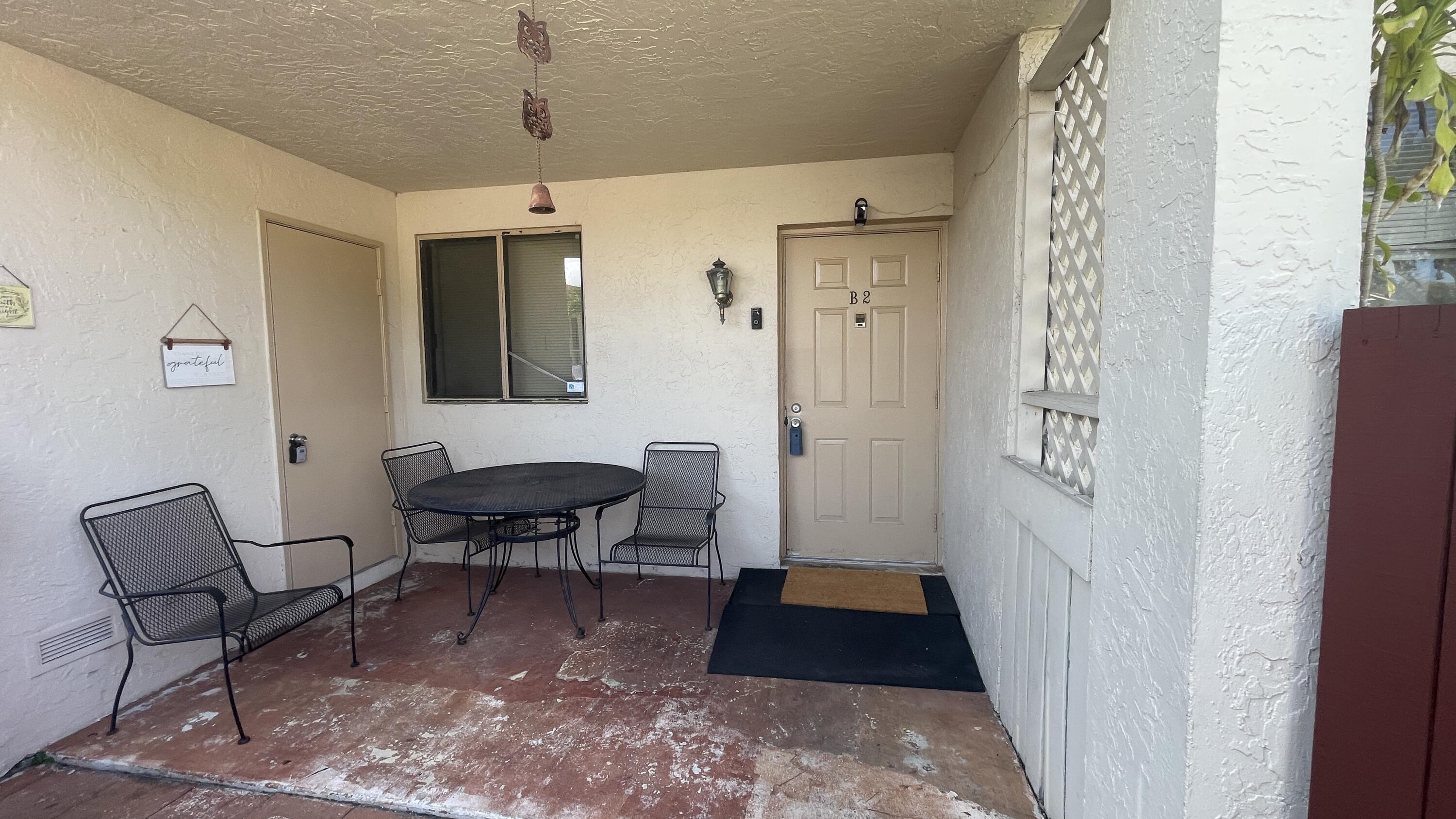 ROYALE GARDENS CONDO - Residential