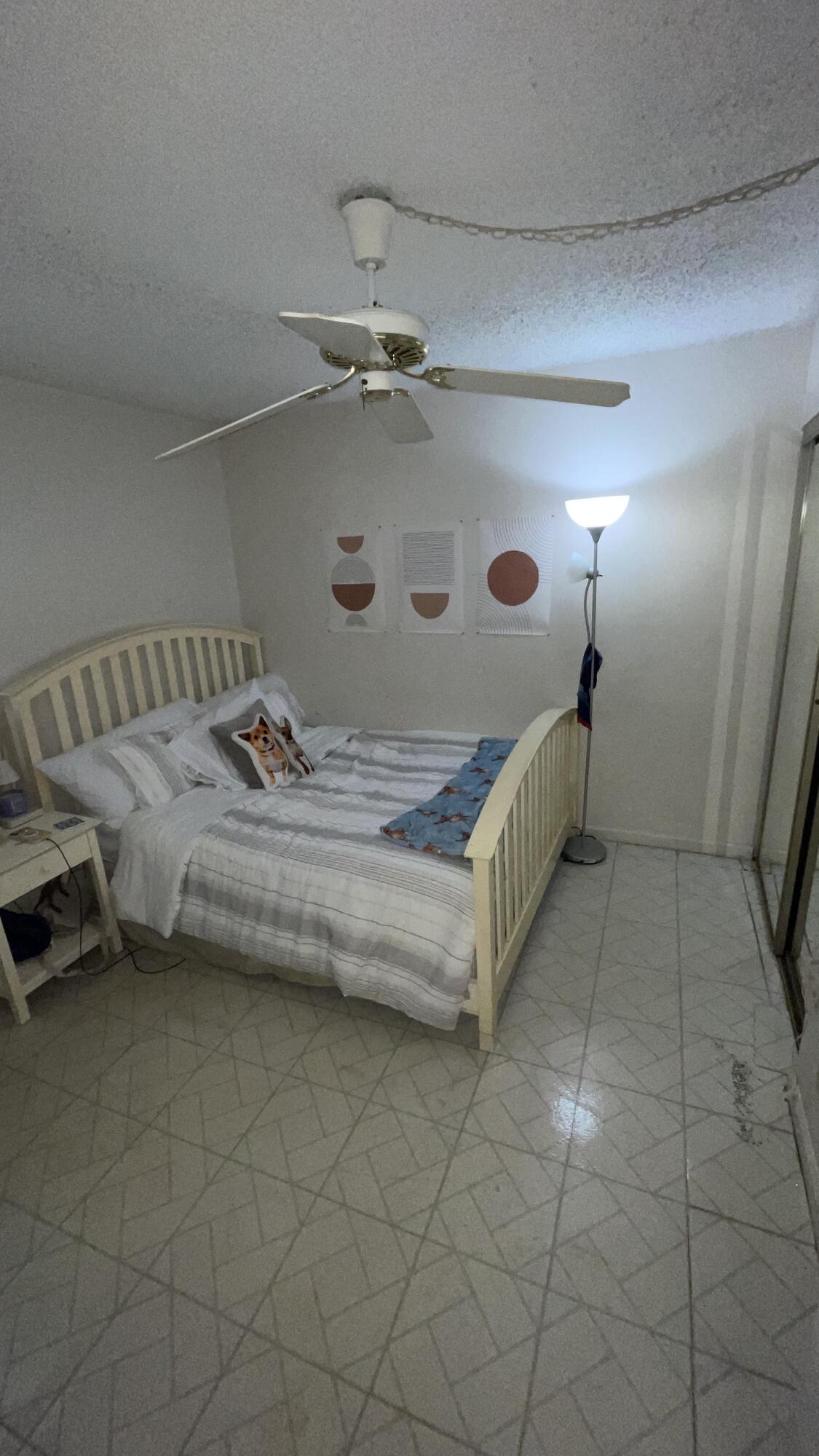 ROYALE GARDENS CONDO - Residential