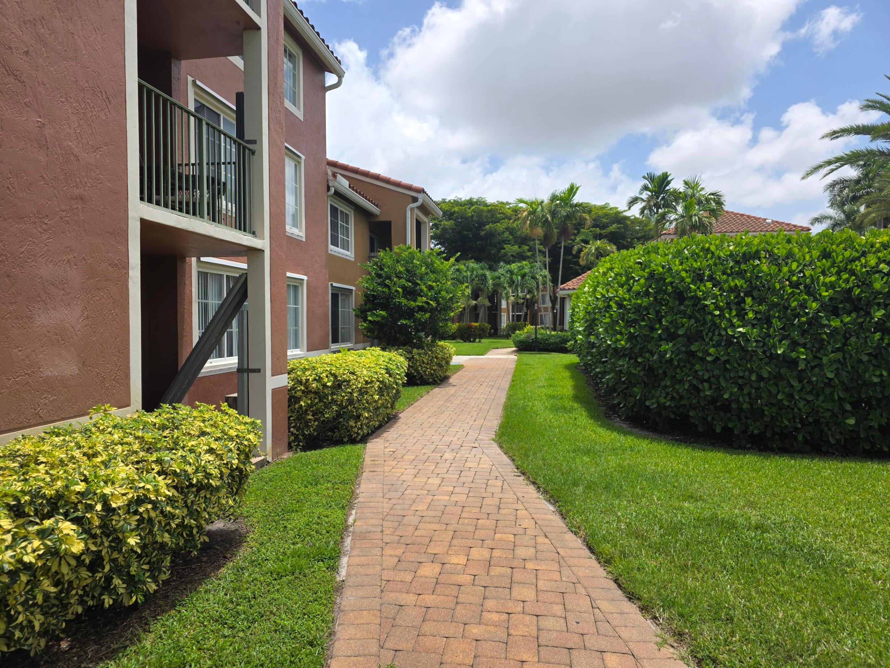 ST ANDREWS AT BOYNTON BEACH CONDO - Residential