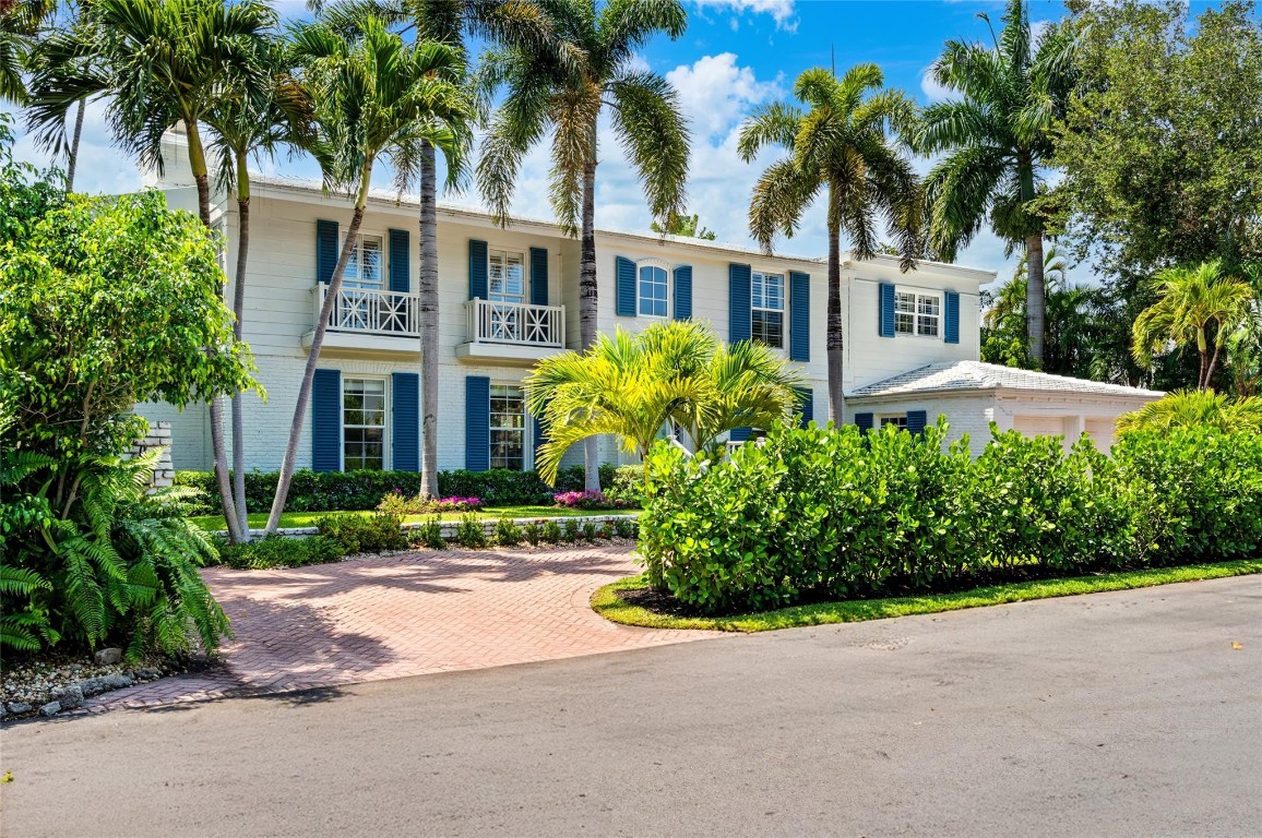Las Olas Isles - Residential