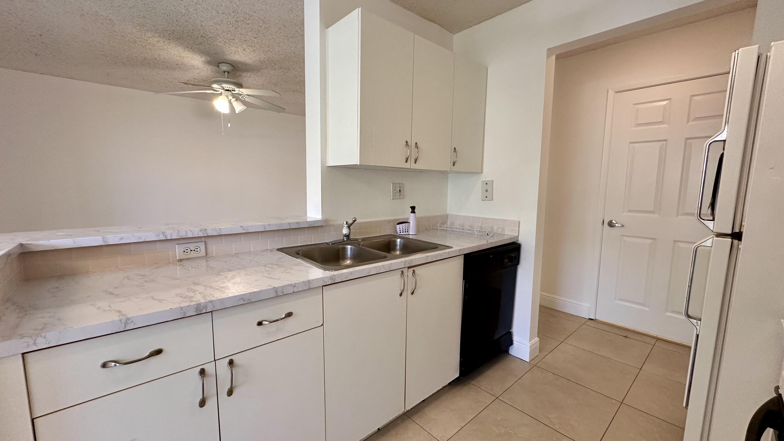 RIVIERA PALMS CONDO - Residential Lease