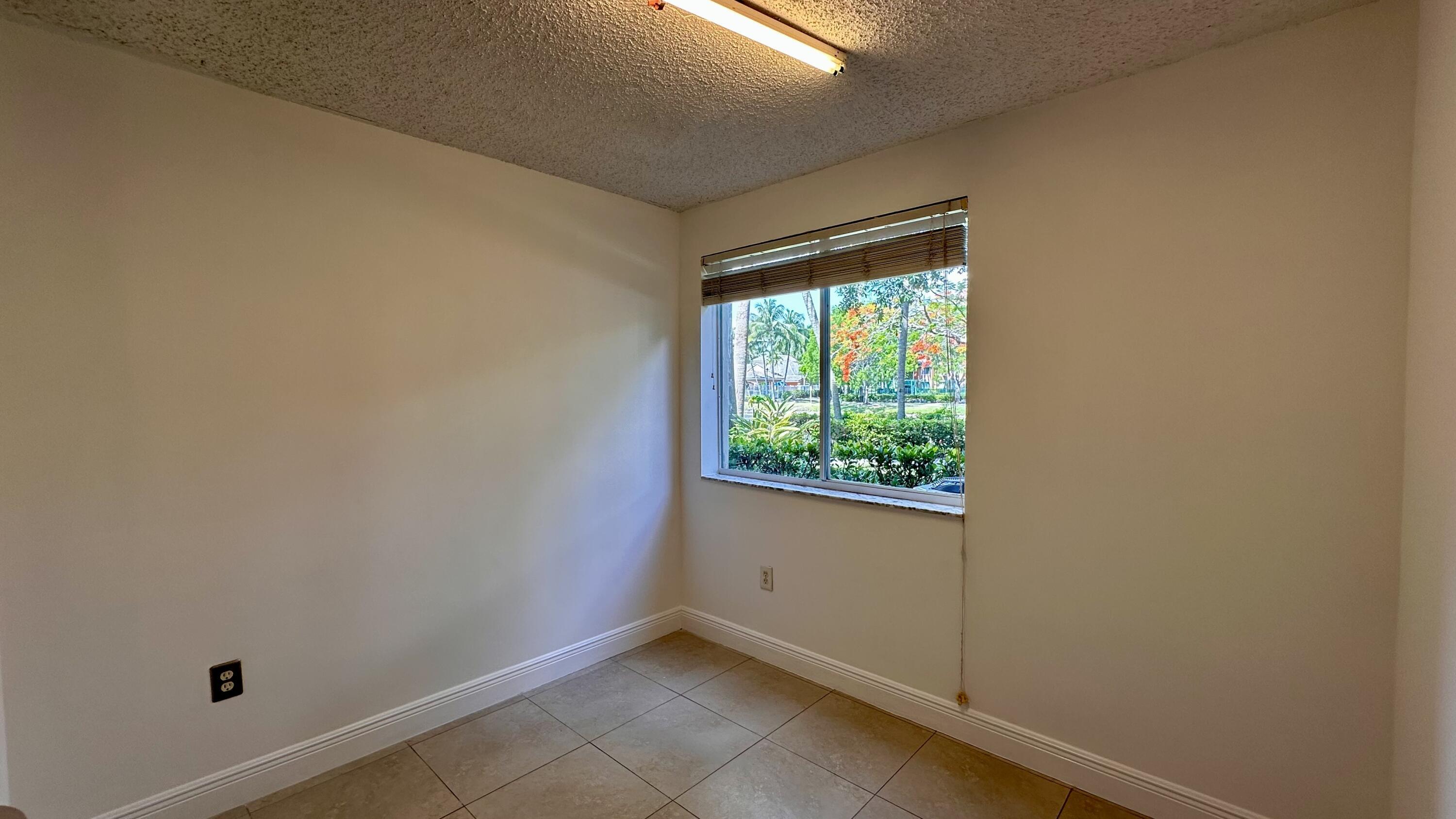 RIVIERA PALMS CONDO - Residential Lease
