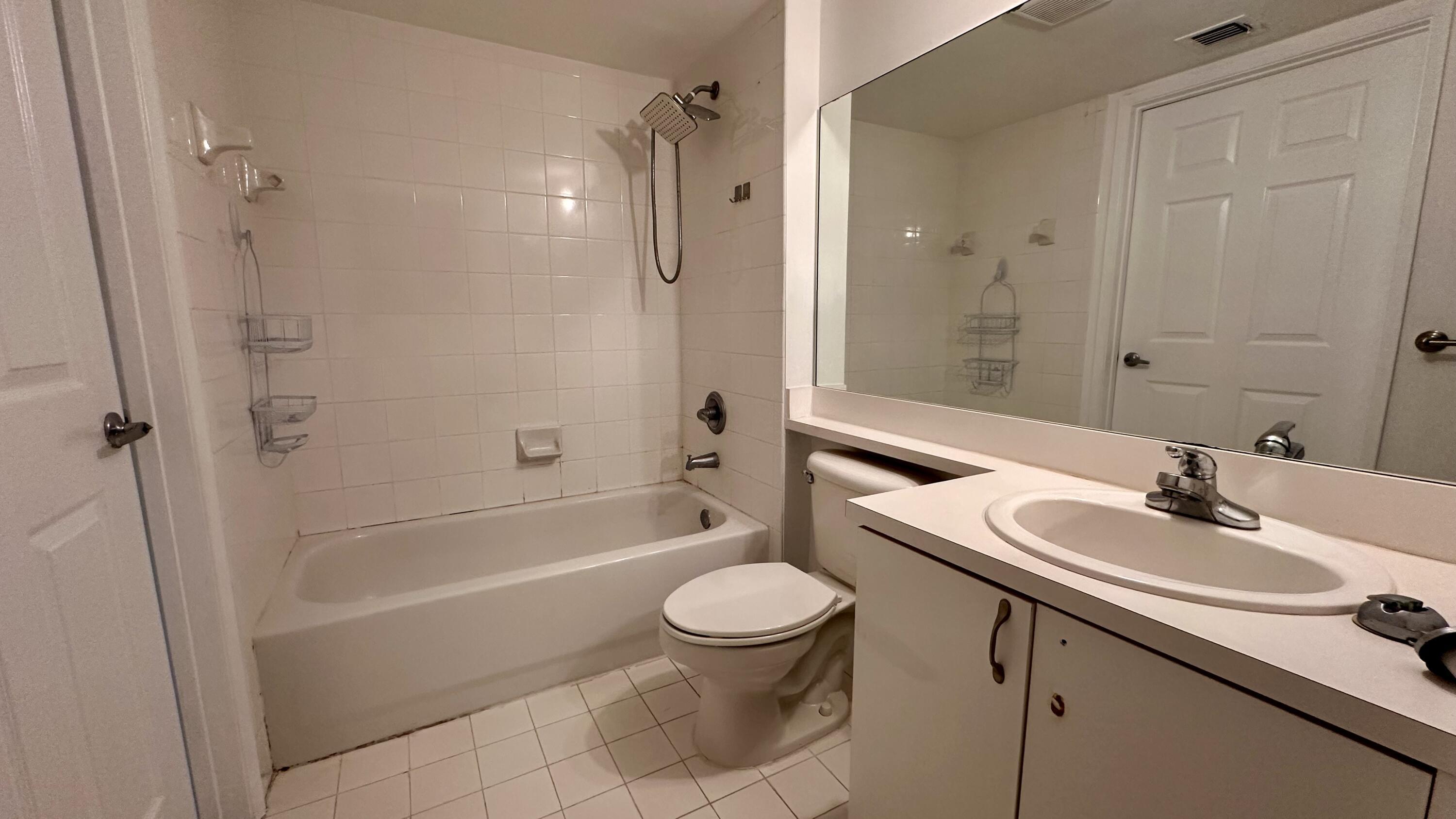 RIVIERA PALMS CONDO - Residential Lease