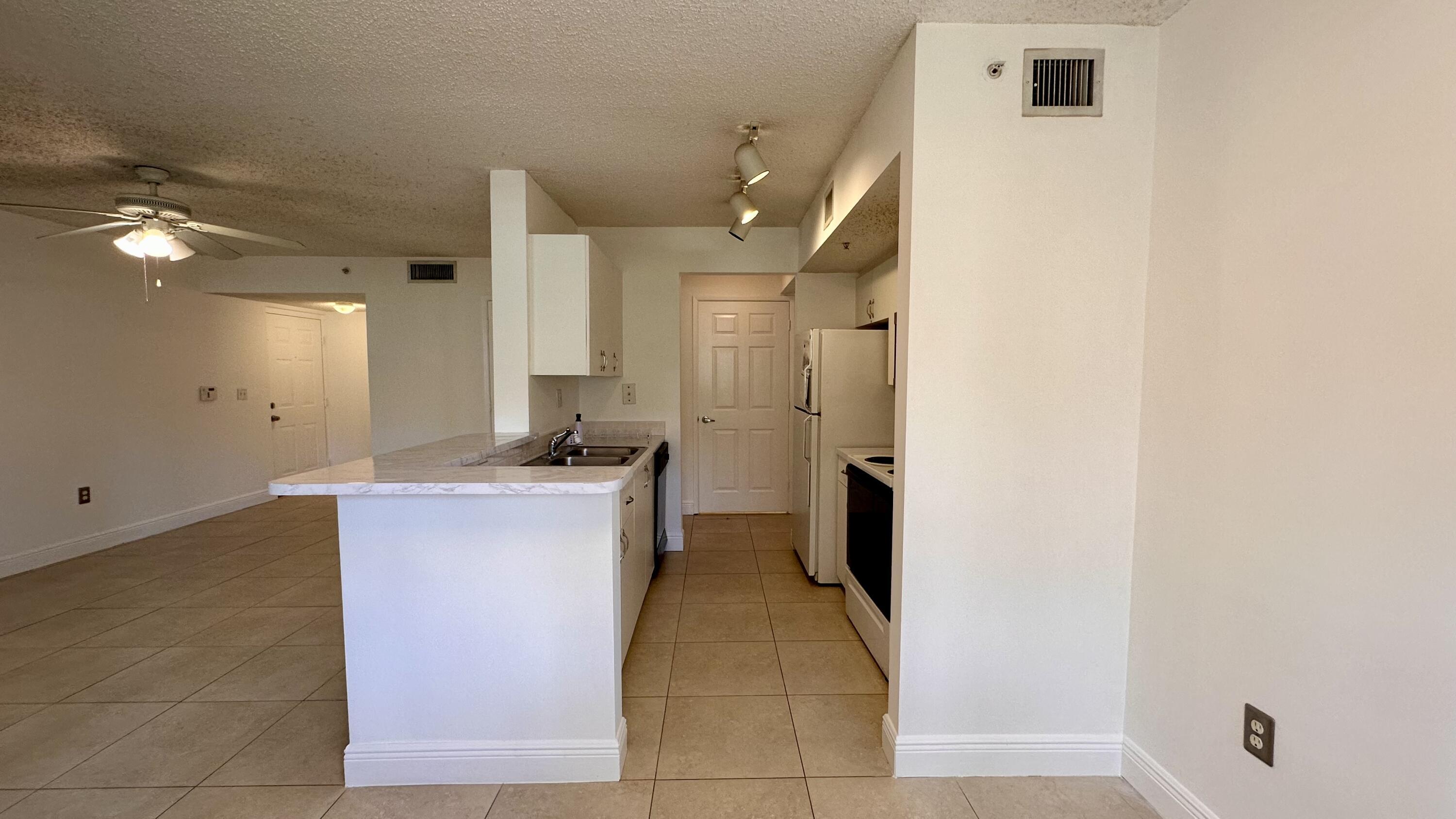 RIVIERA PALMS CONDO - Residential Lease