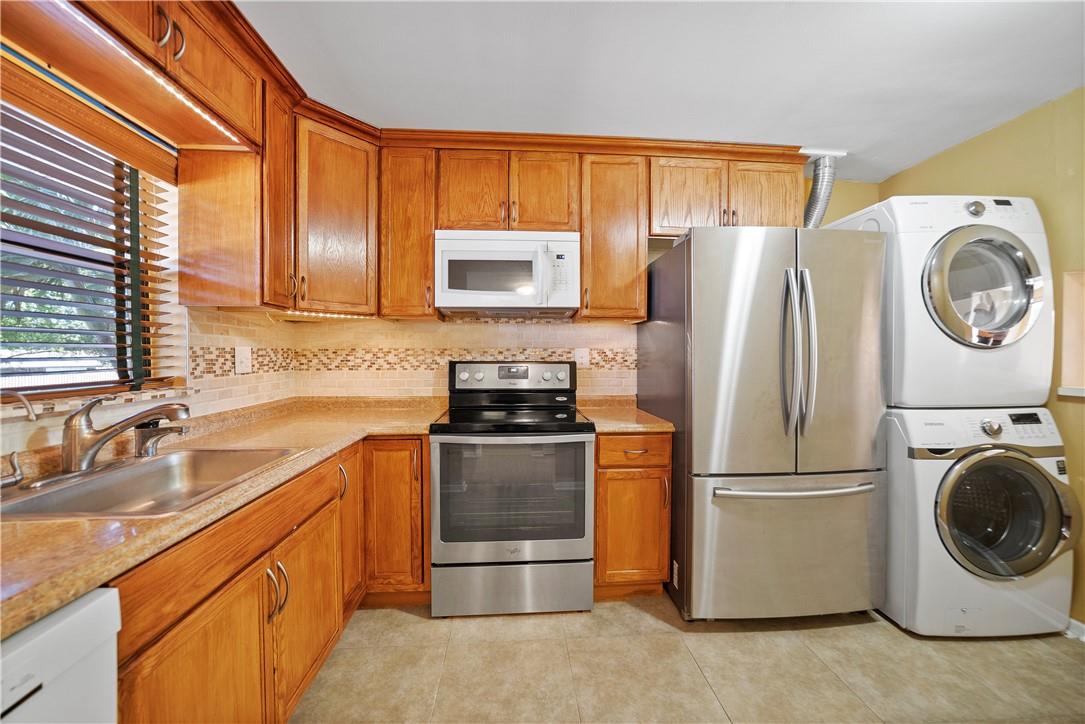 Sunrise Lakes Phase 4 - Residential
