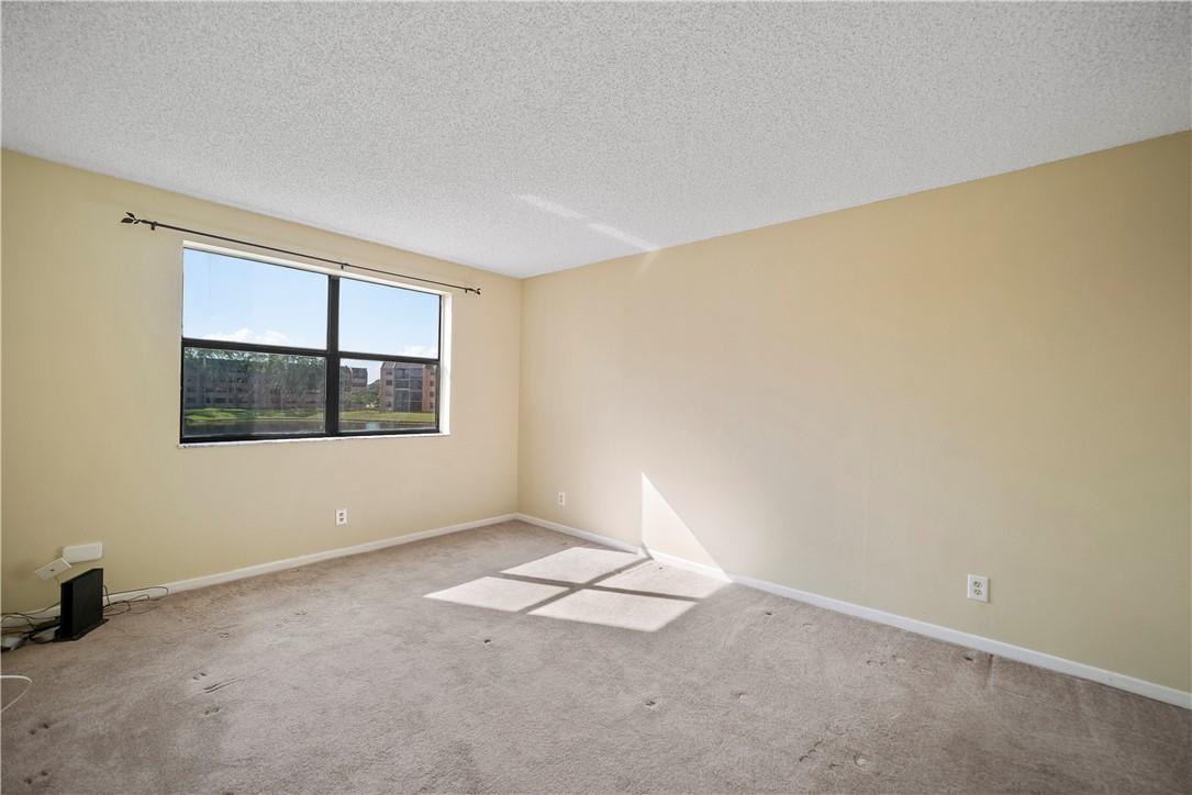 Sunrise Lakes Phase 4 - Residential