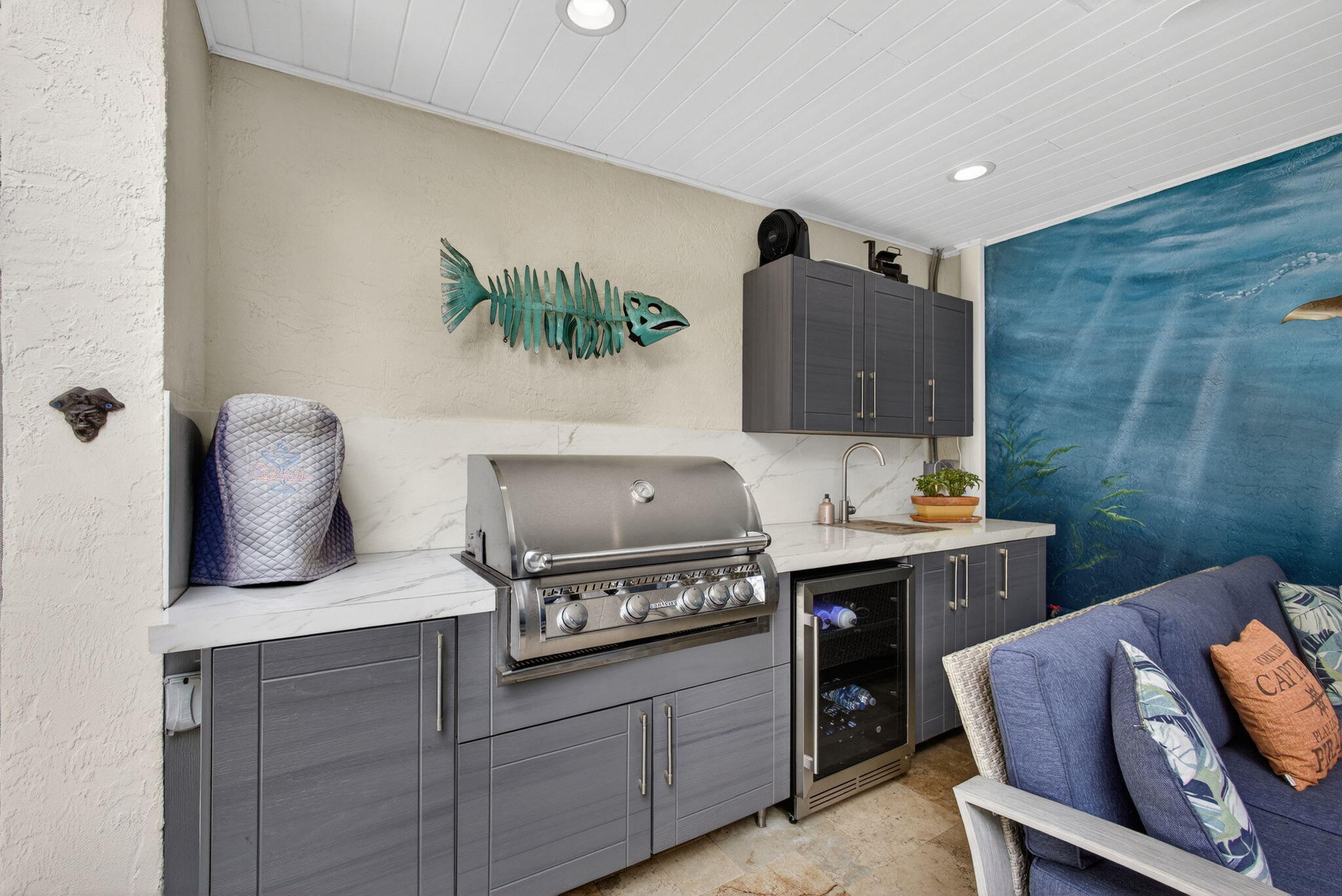 SEA LOFTERS CONDO - Residential