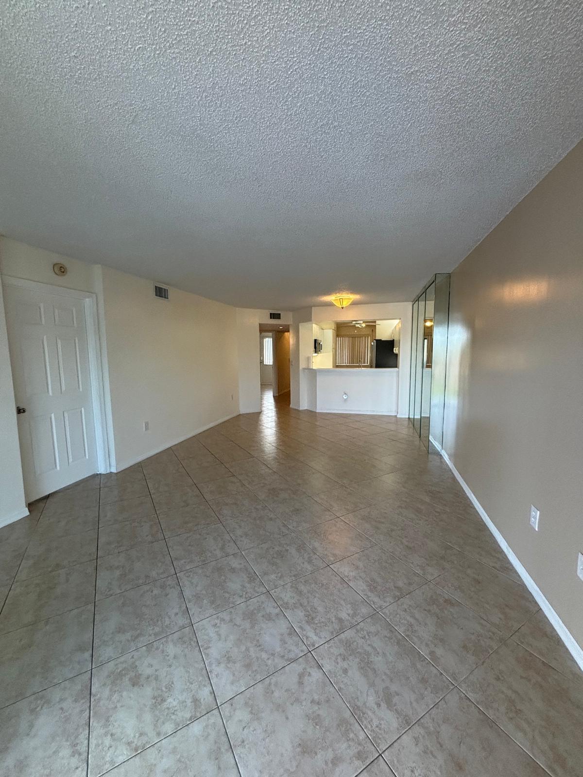 TRENT CONDOMINIUM H - Residential Lease
