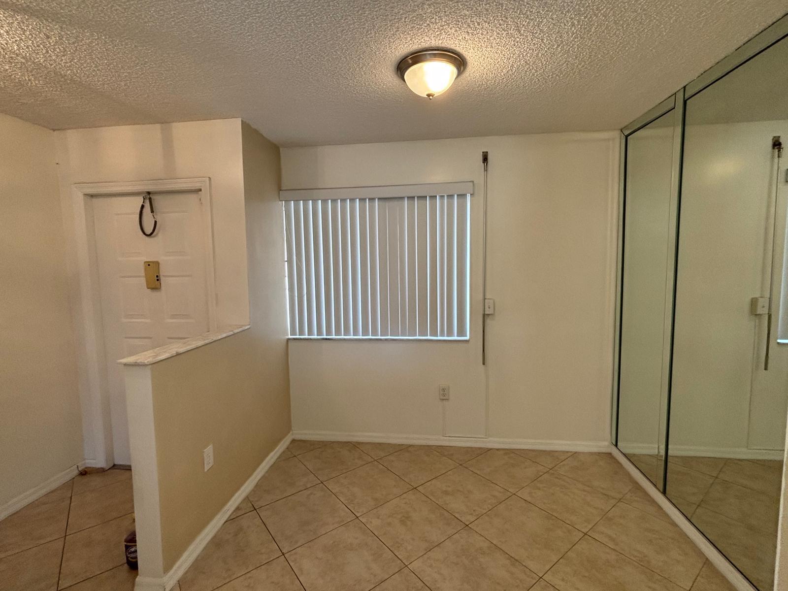 TRENT CONDOMINIUM H - Residential Lease