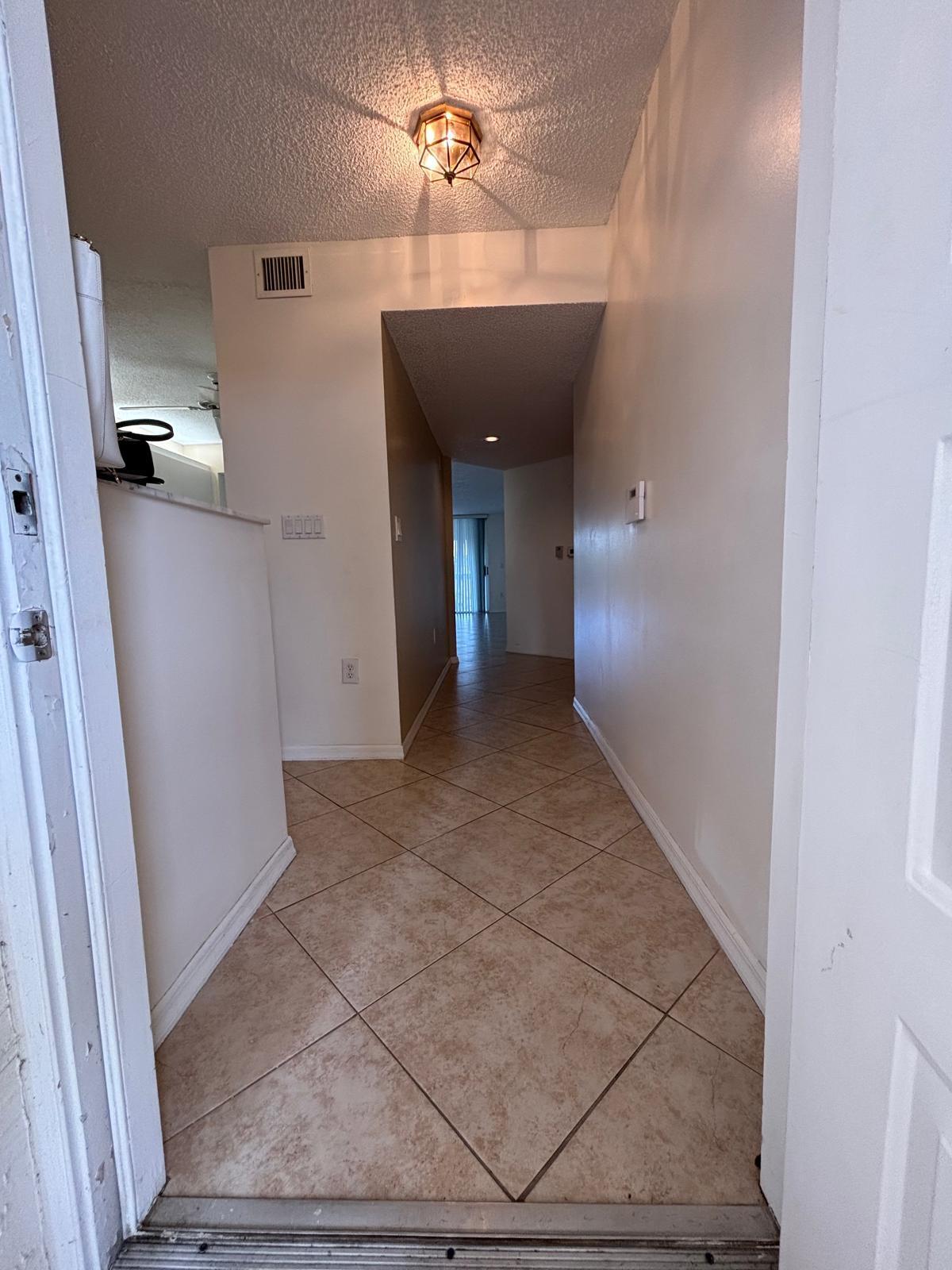 TRENT CONDOMINIUM H - Residential Lease